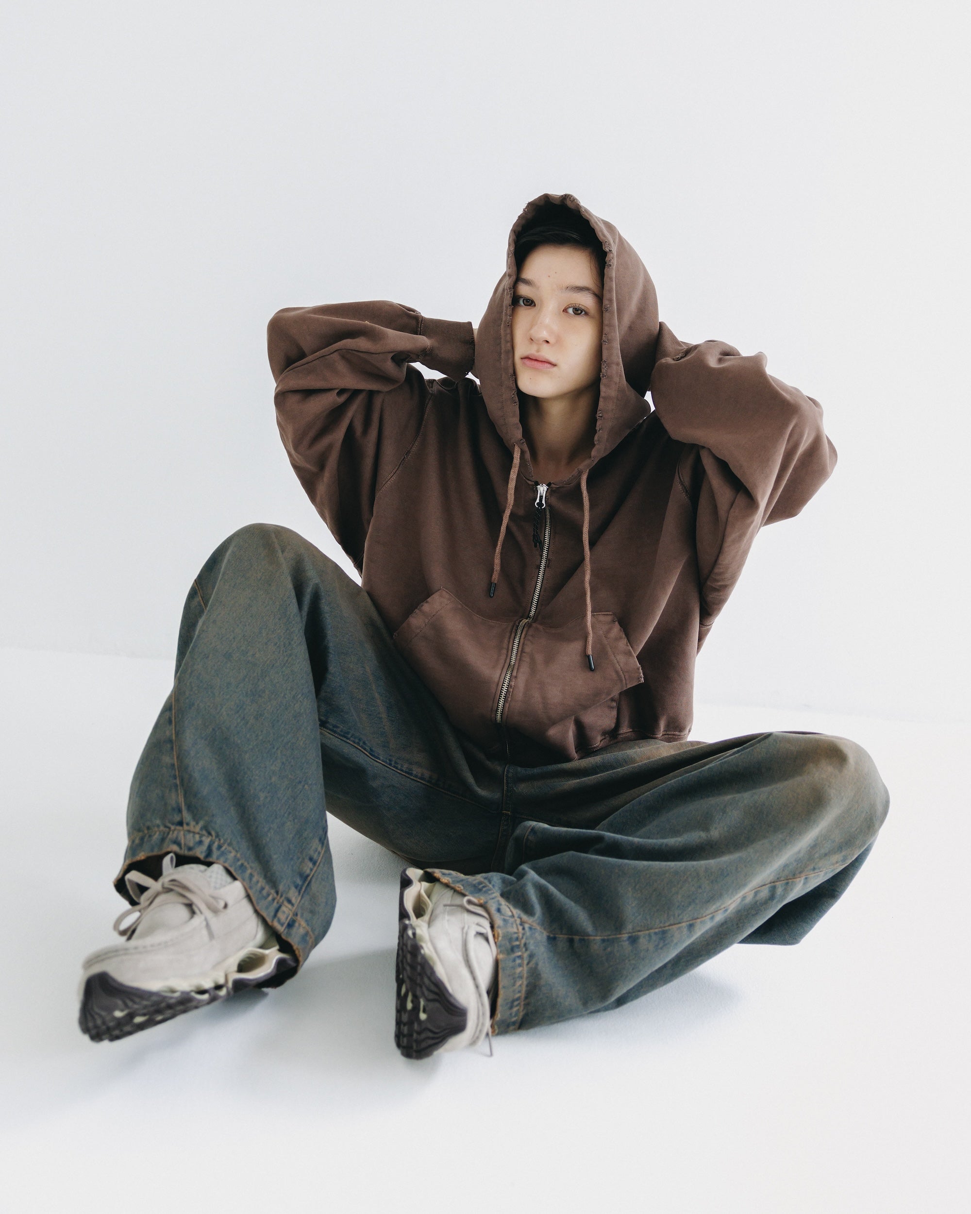【10.1 WED 20:00- IN STOCK】VINTAGE DYED SELVEDGE DENIM BARREL LEG PANTS (VINTAGE BROWN)