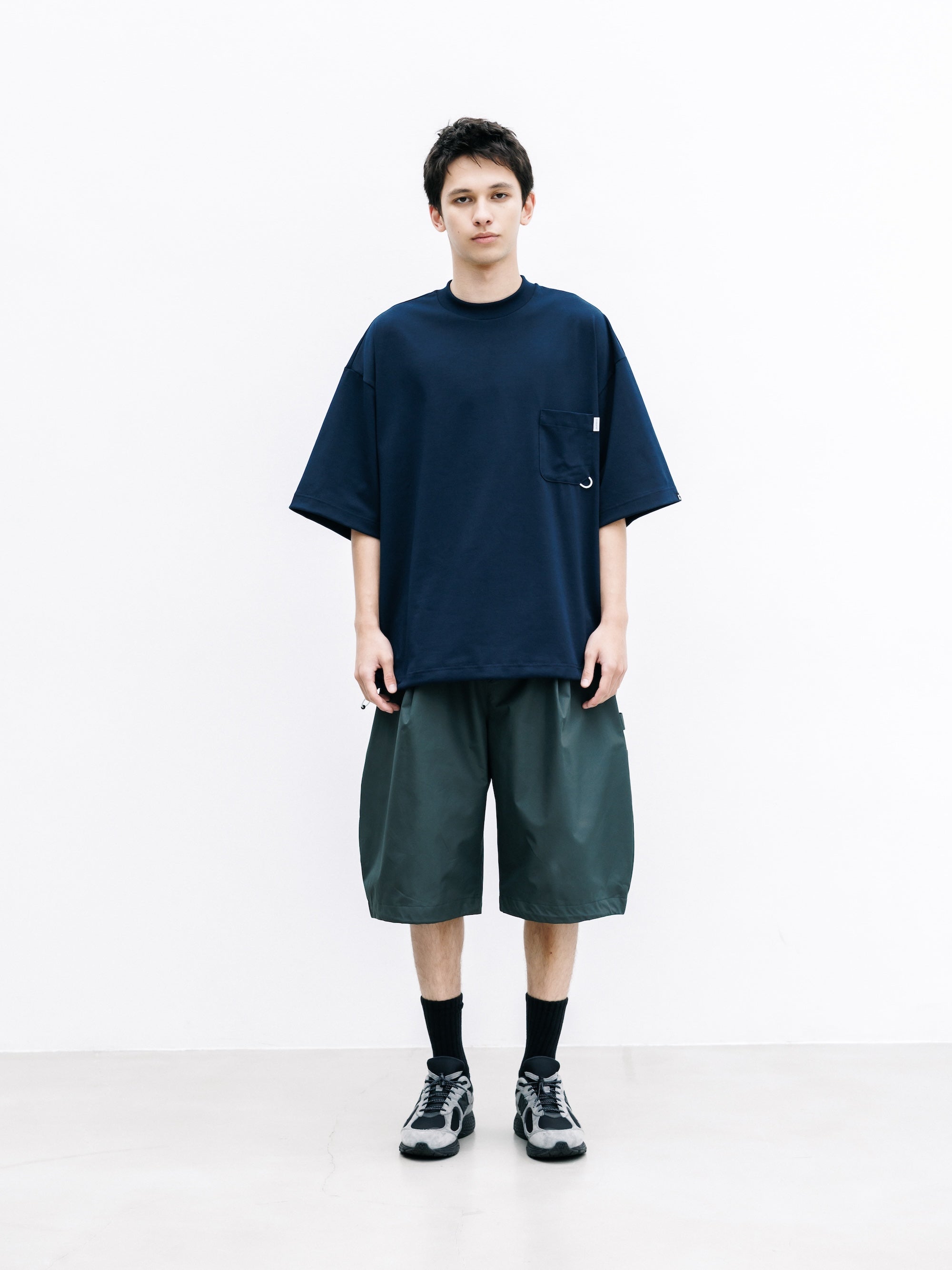 【7.25 SAT 20:00- IN STOCK】+phenix WINDSTOPPER® by GORE-TEX LABS CITY MASSIVE UTILITY HALF PANTS (ASPHALT GRAY)