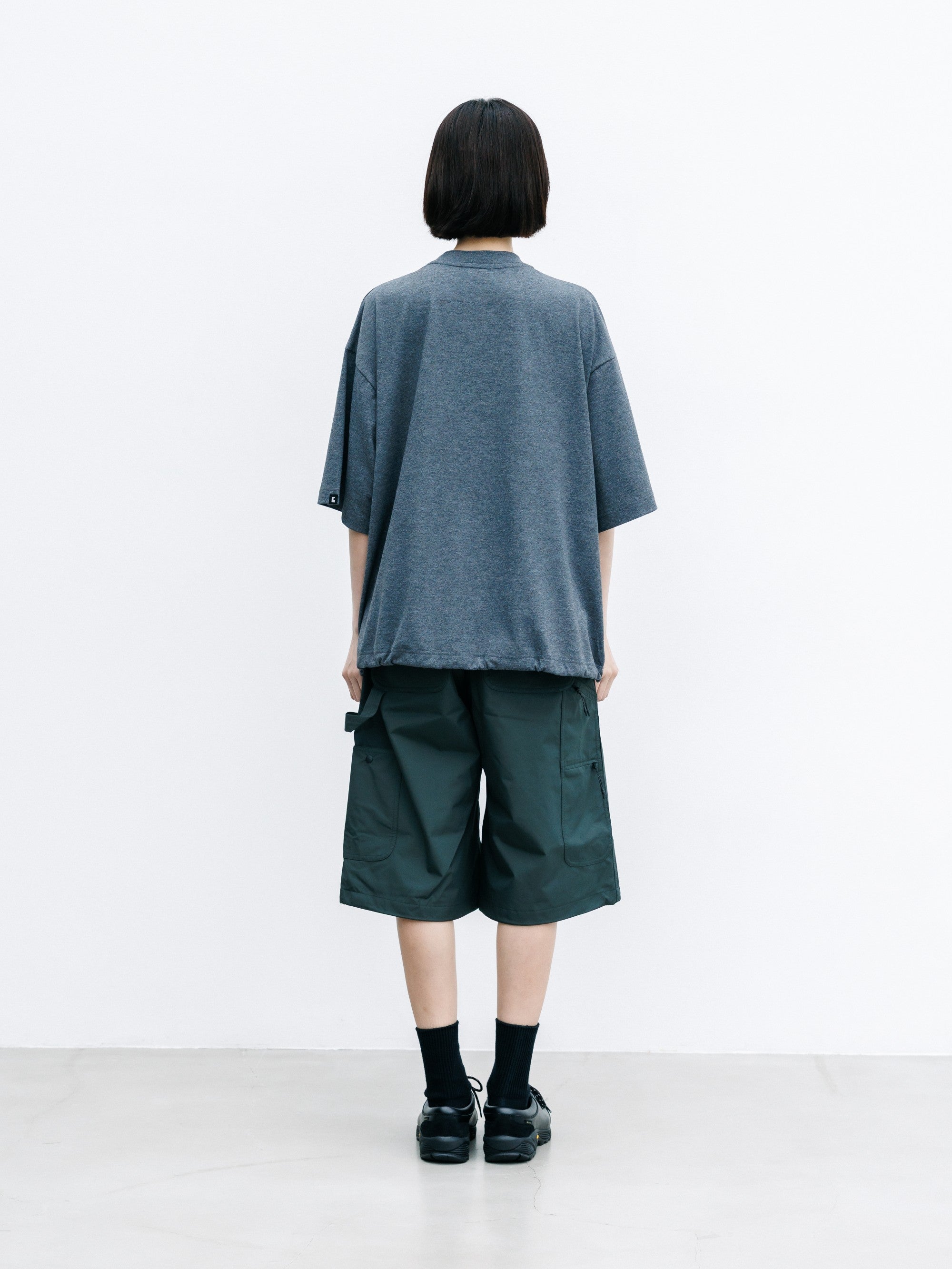 【7.22 WED 20:00- IN STOCK】TECH POCKET S/S T-SHIRT (CHARCOAL)