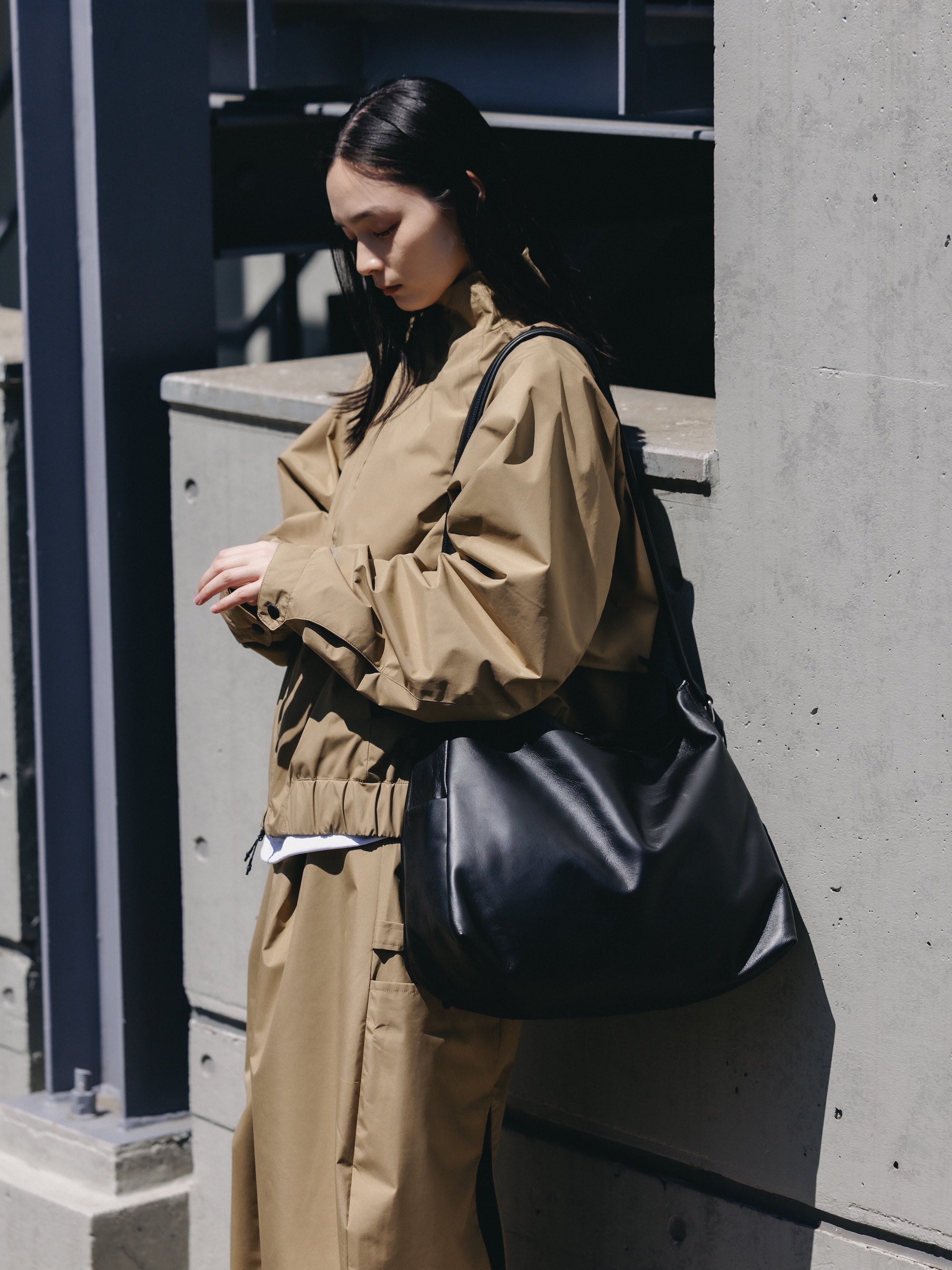 LEATHER NOMAD BAG