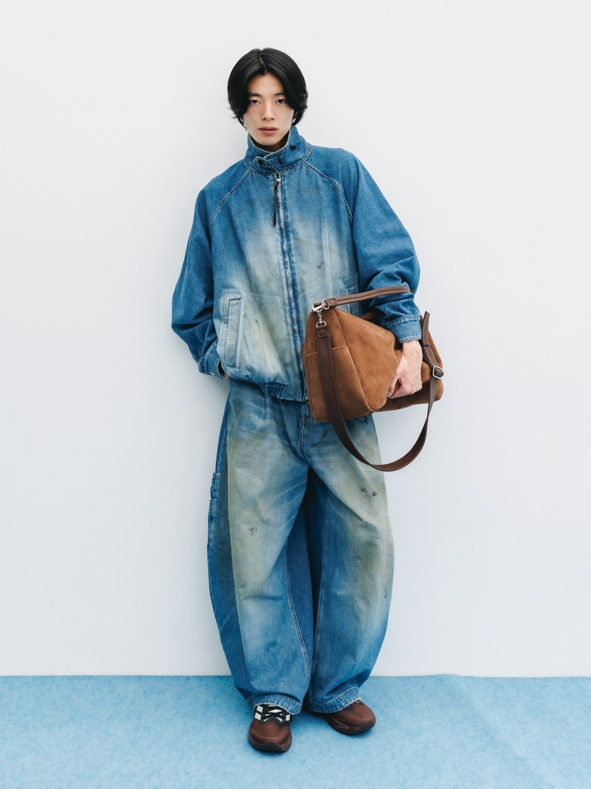 SUEDE DAYOFF BAG LARGE (BROWN)