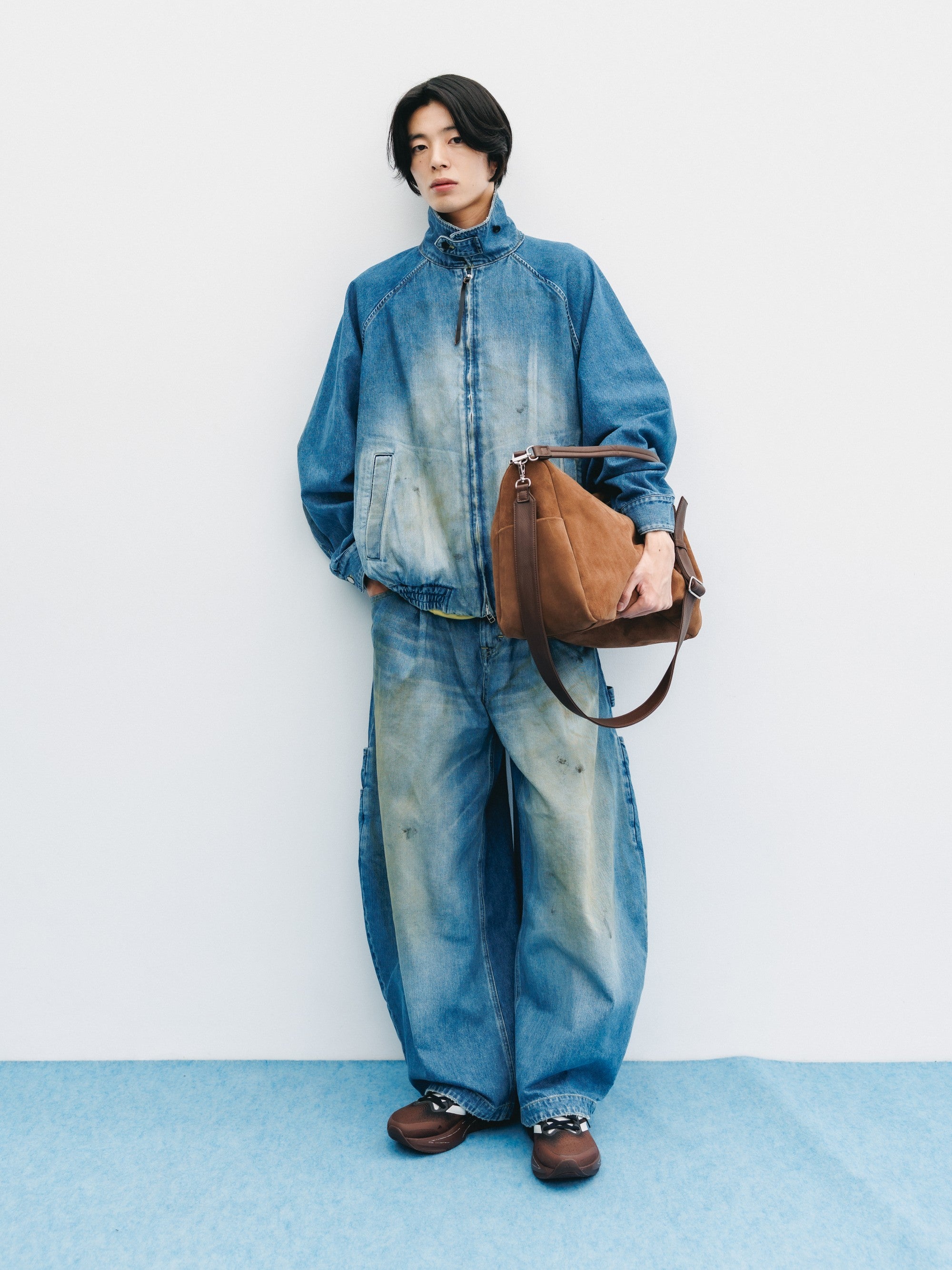 SUEDE DAYOFF BAG LARGE (BROWN)