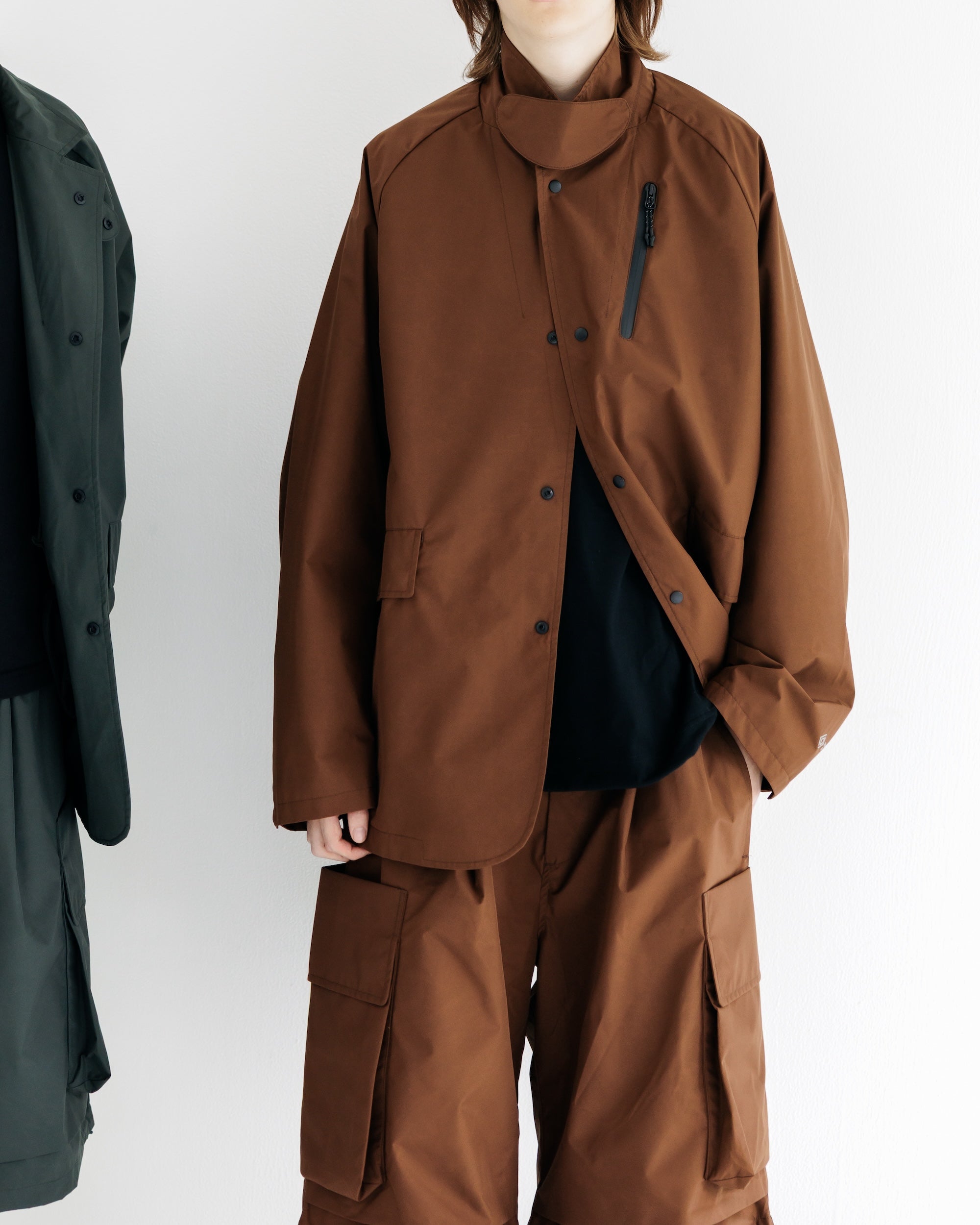 【9.3 WED 20:00- IN STOCK】+phenix WINDSTOPPER® by GORE-TEX LABS ACTIVE CITY STORAGE JACKET (CHOCOLATE BROWN)
