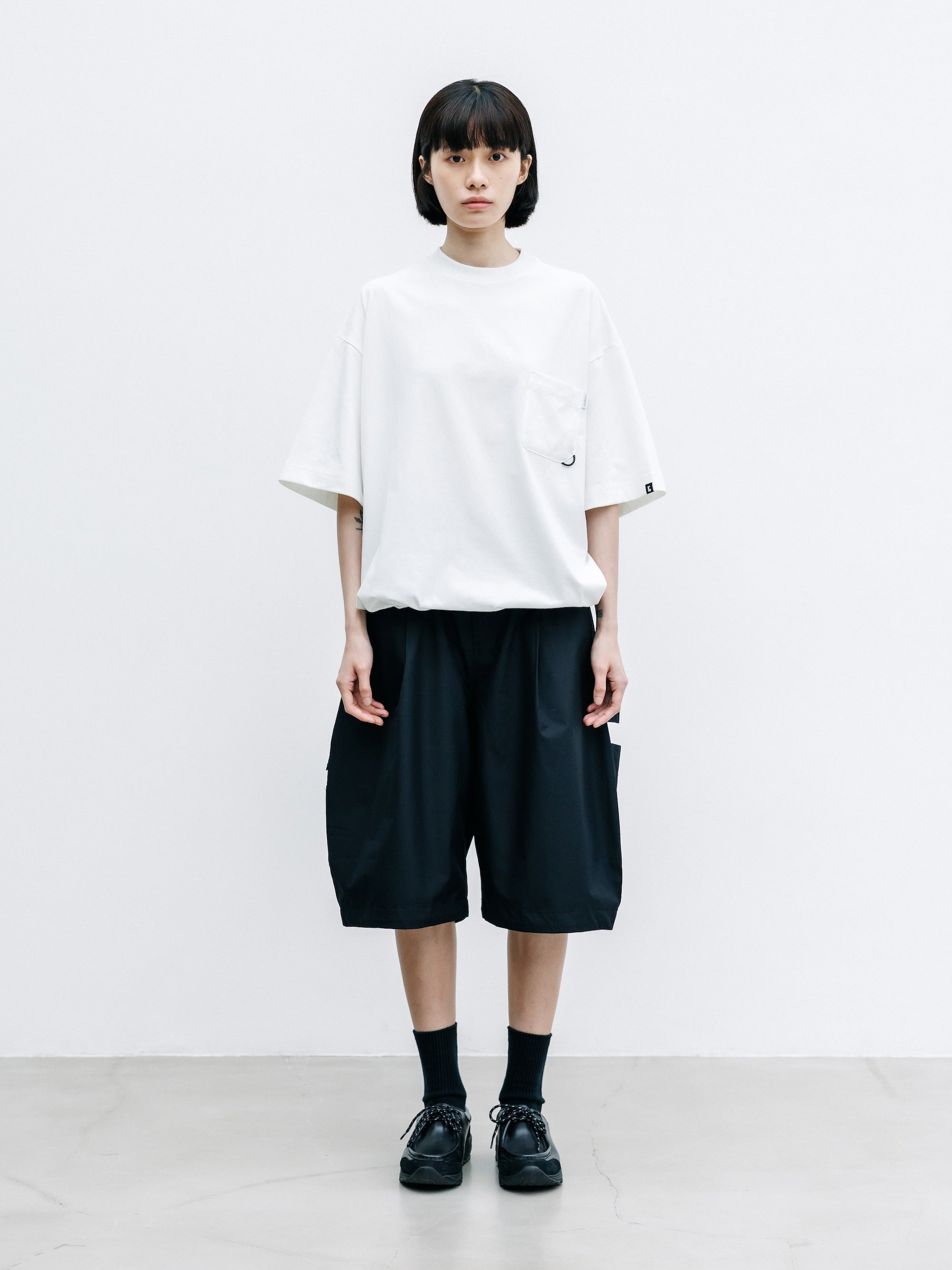 【7.25 SAT 20:00- IN STOCK】+phenix WINDSTOPPER® by GORE-TEX LABS CITY MASSIVE UTILITY HALF PANTS (BLACK)