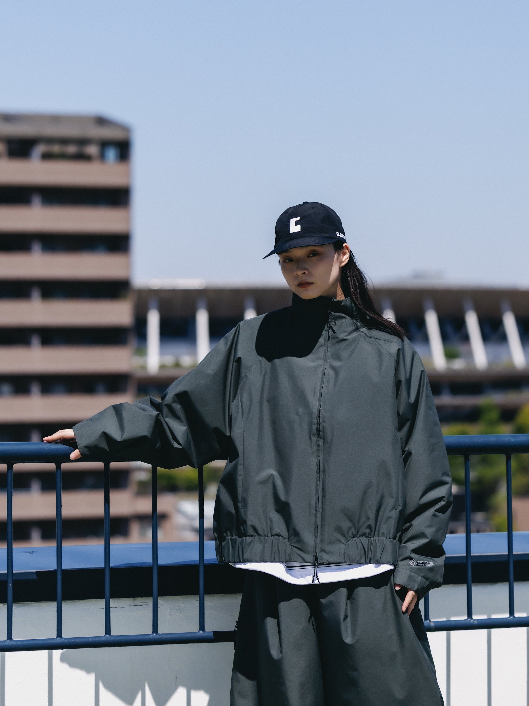 +PHENIX WINDSTOPPER® BY GORE-TEX LABS CITY CORE STAND JACKET (ASPHALT GRAY)