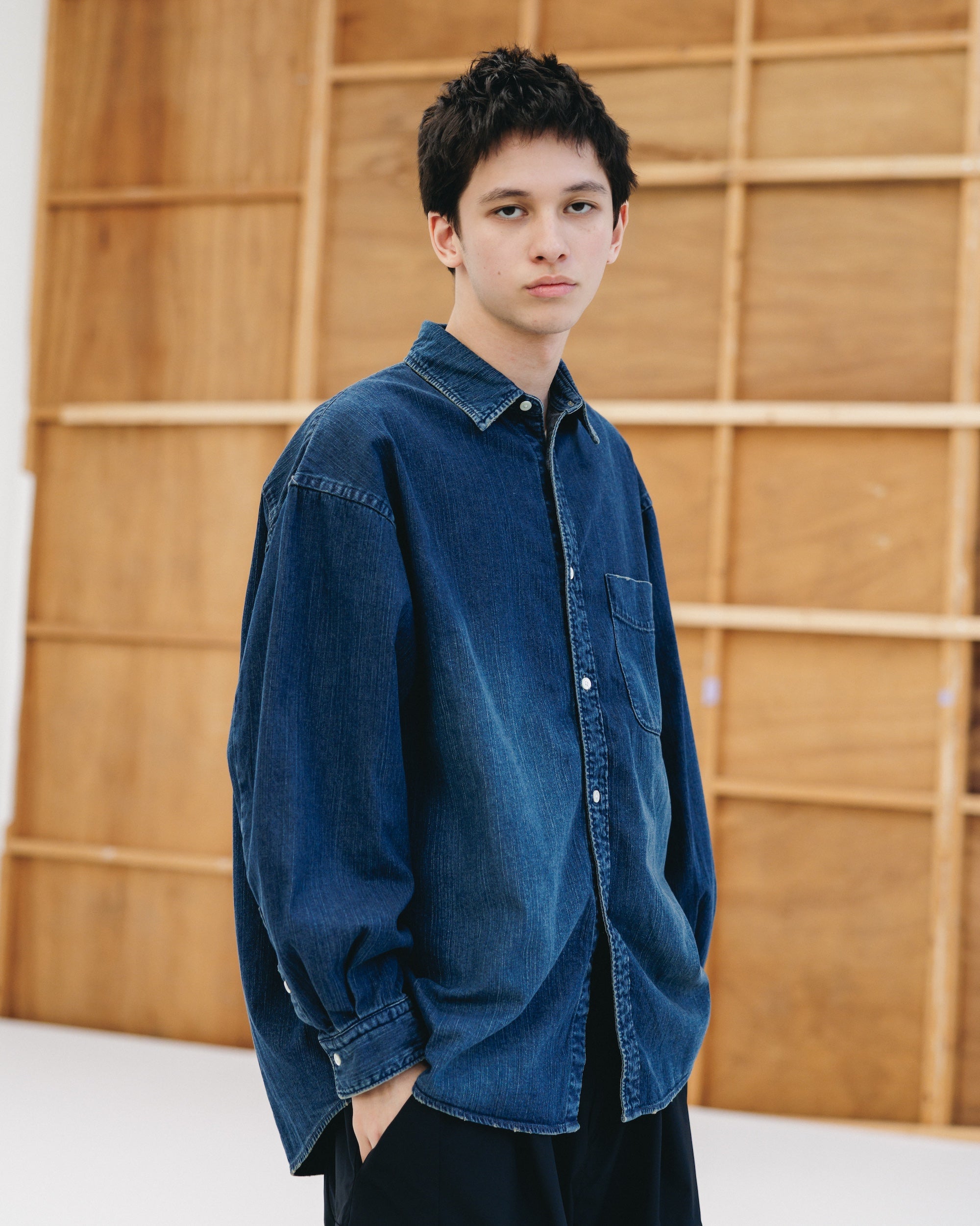 2.28 SAT 20:00- IN STOCK】DENIM CLASSIC CITY L/S SHIRT (VINTAGE INDIGO