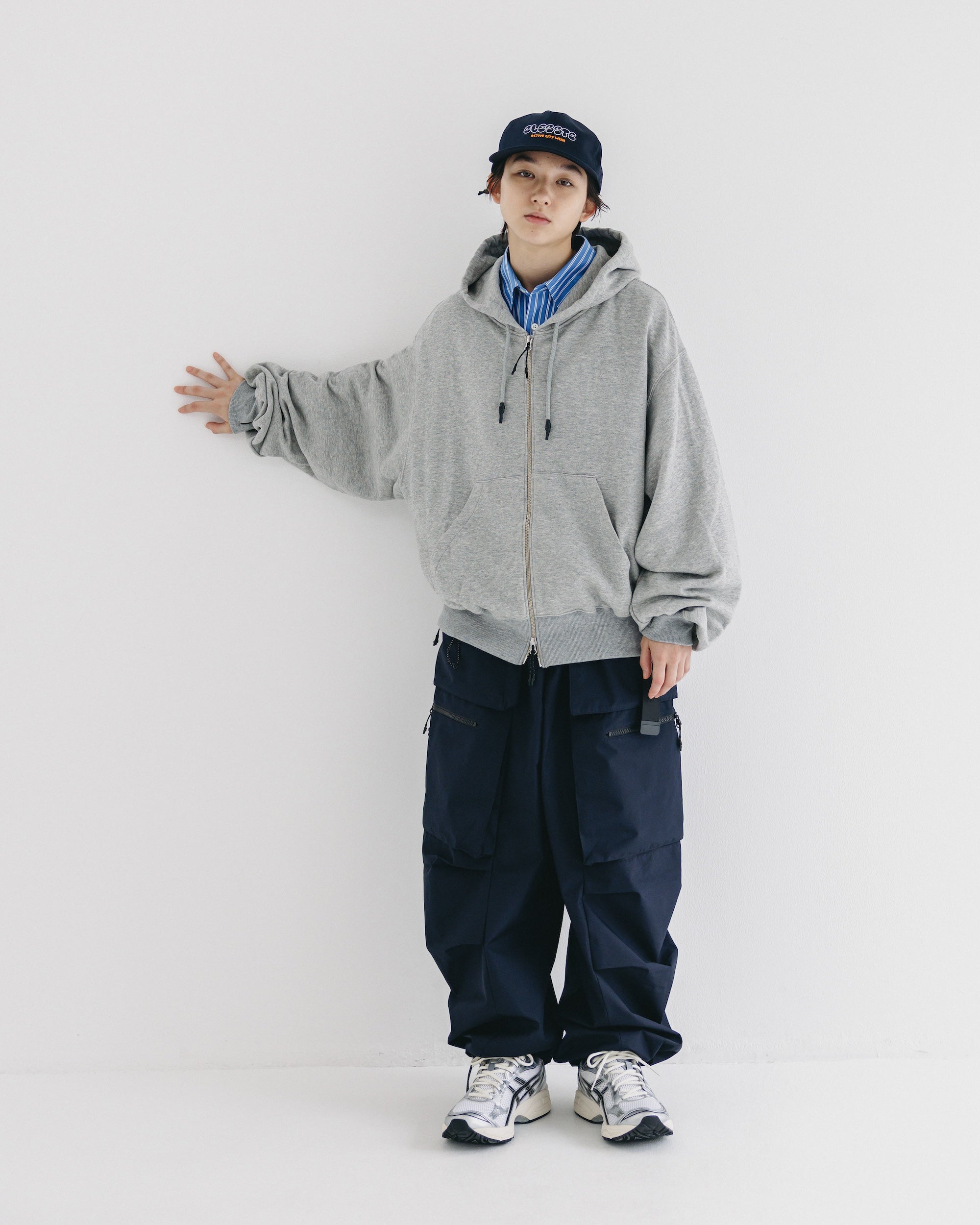 【10.4 SAT 20:00- IN STOCK】ZIP HOODIE