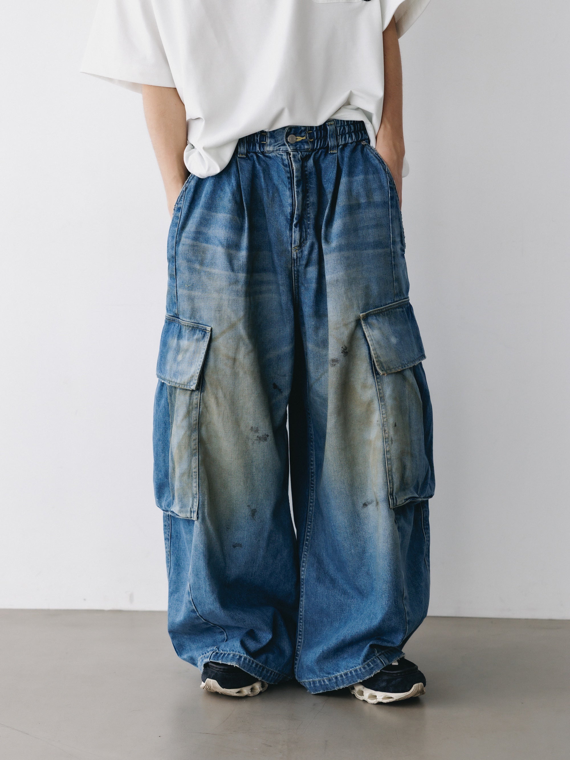 VINTAGE DYED SELVEDGE DENIM CITY MEGA POCKET BALLOON CARGO PANTS (VINTAGE LIGHT INDIGO)