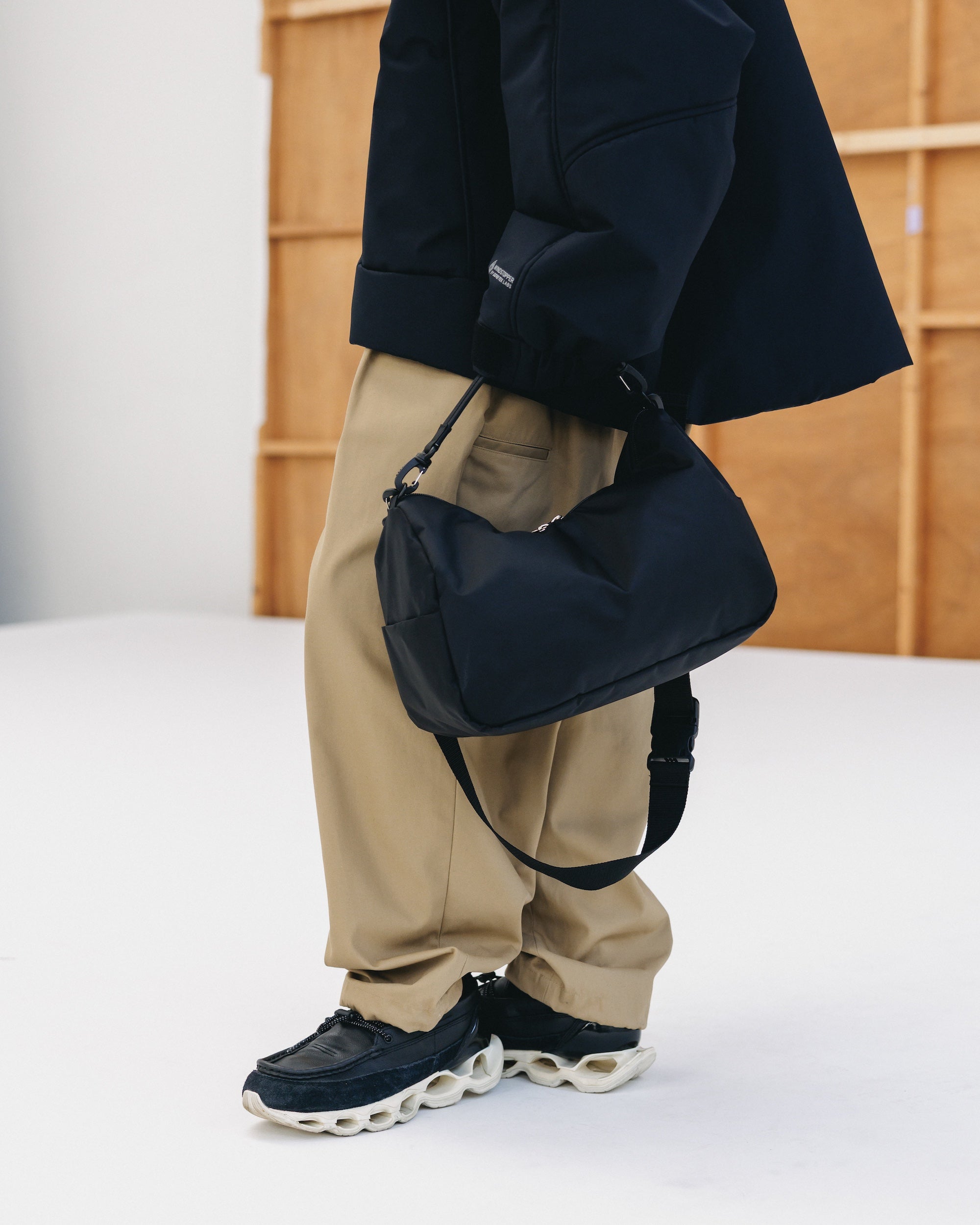 【2.18 WED 20:00- IN STOCK】DAYOFF BAG (BLACK)