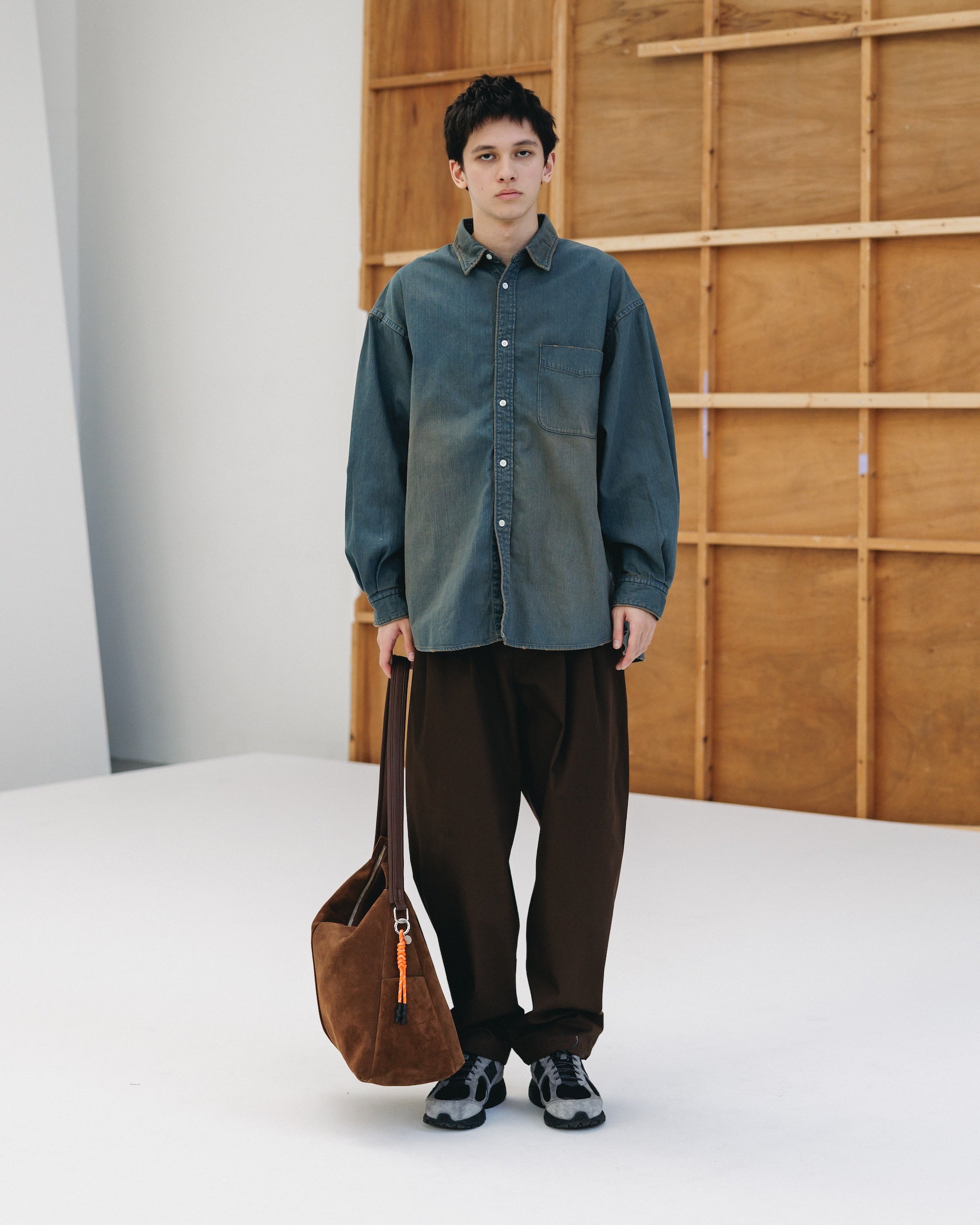 【2.4 WED 20:00- IN STOCK】T/C GABARDINE CITY UNIFORM WIDE TAPERED PANTS(BROWN)