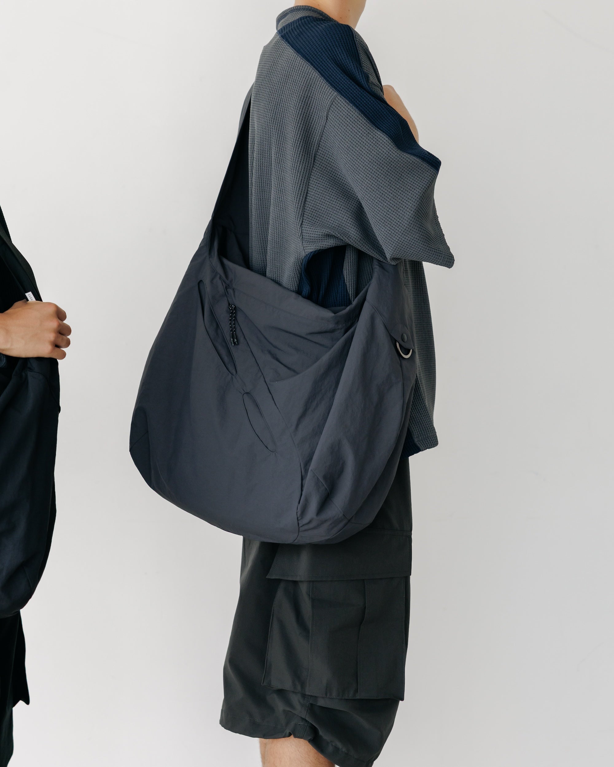 ACTIVE CITY FUTURE BAG LARGE (GRAY)