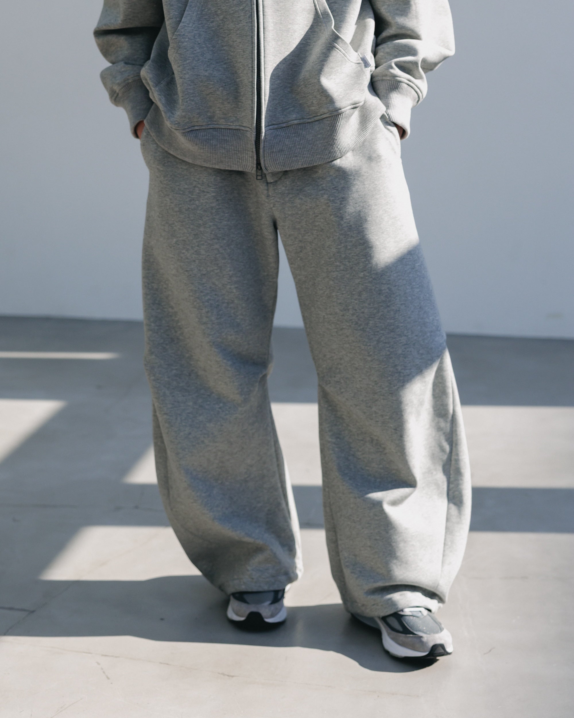 AIR COTTON CURVED PANTS (GRAY)