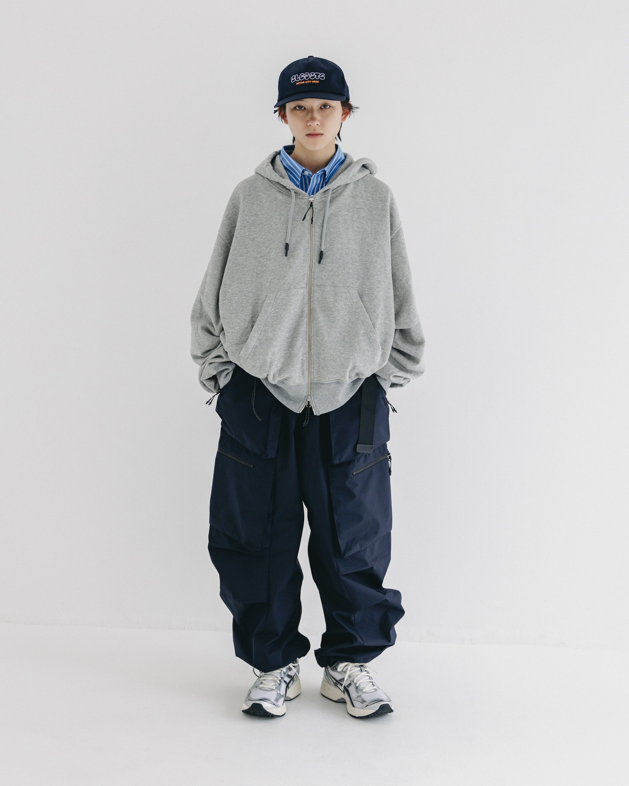 【10.4 SAT 20:00- IN STOCK】ZIP HOODIE