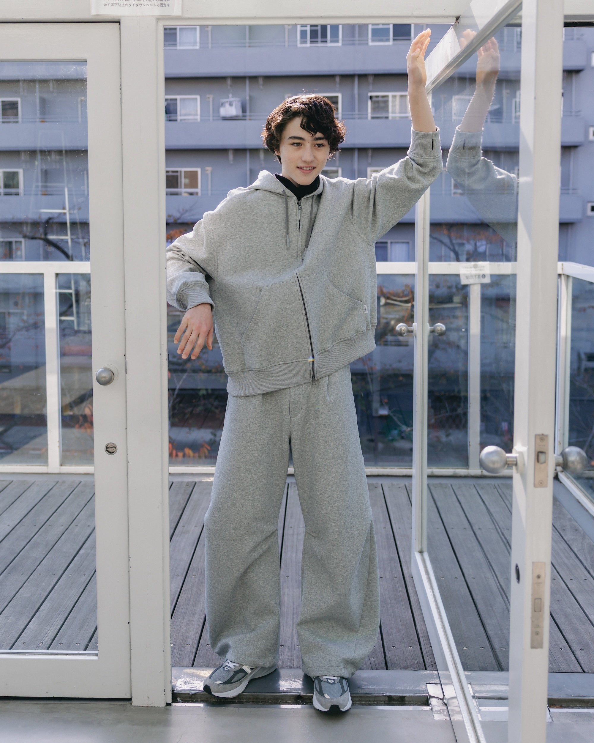 AIR COTTON CURVED PANTS (GRAY)