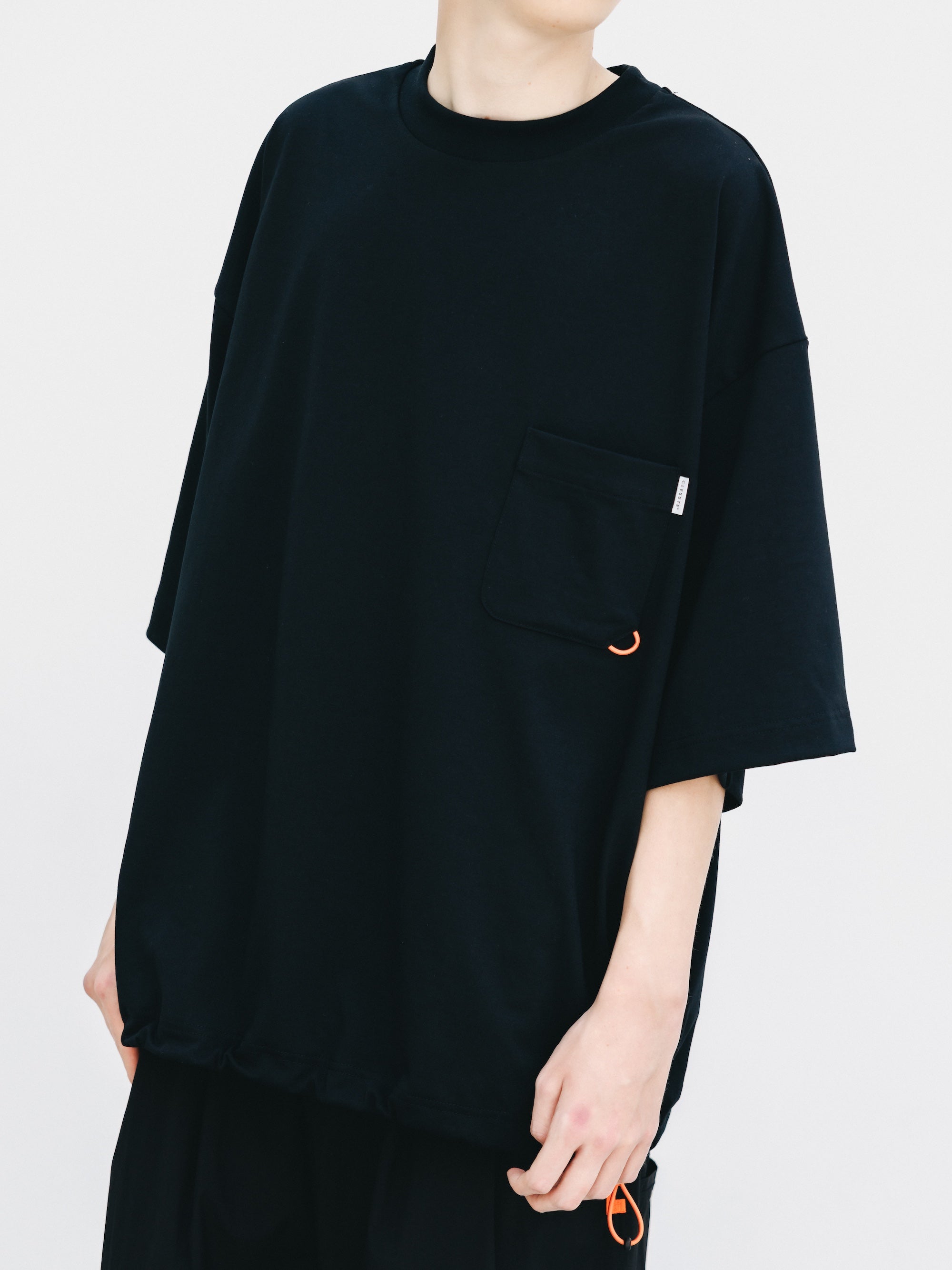 TECH POCKET S/S T-SHIRT (BLACK)