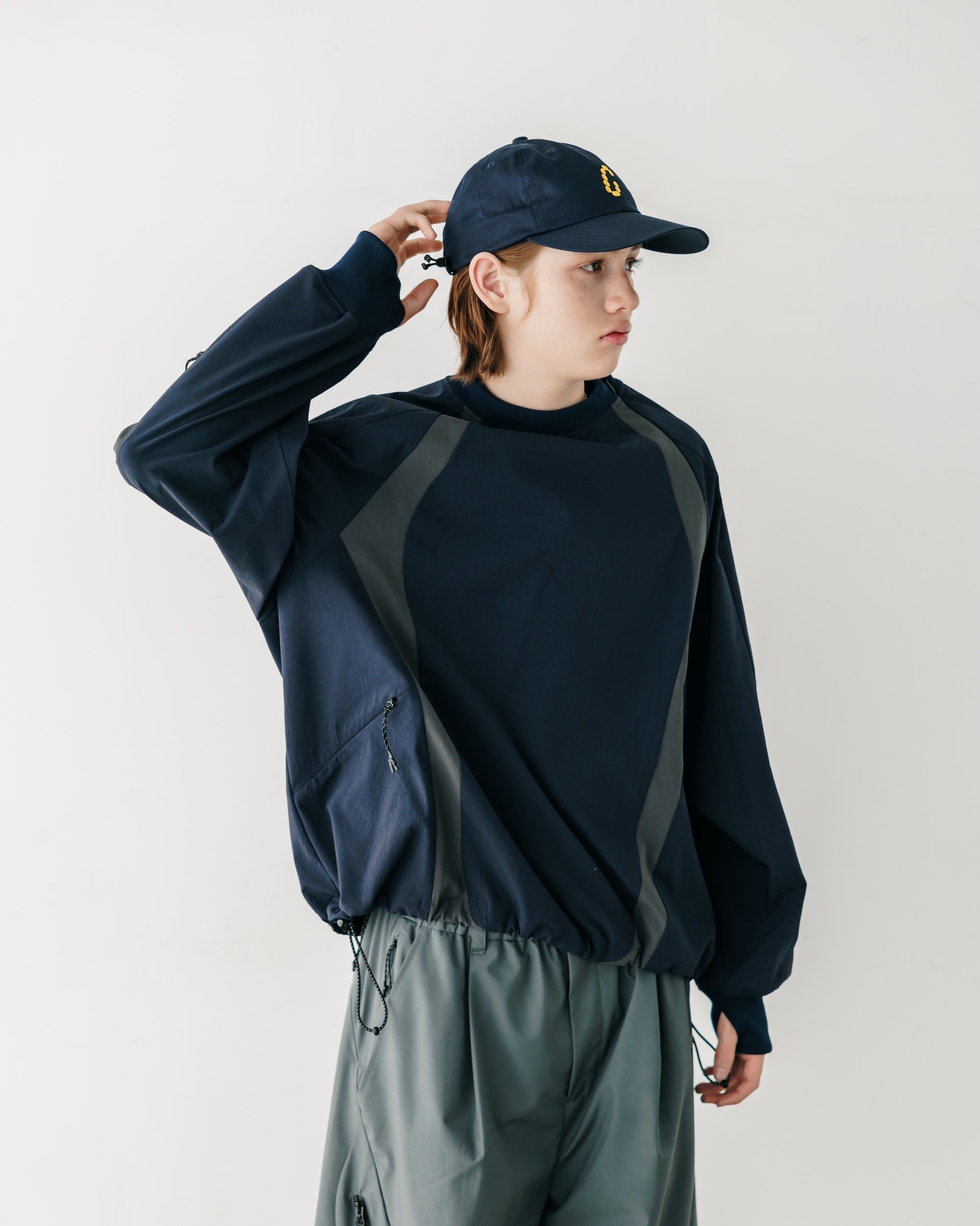 【5.3 SAT 20:00- IN STOCK】ACTIVE CITY PULLOVER (NAVY×CHARCOAL)