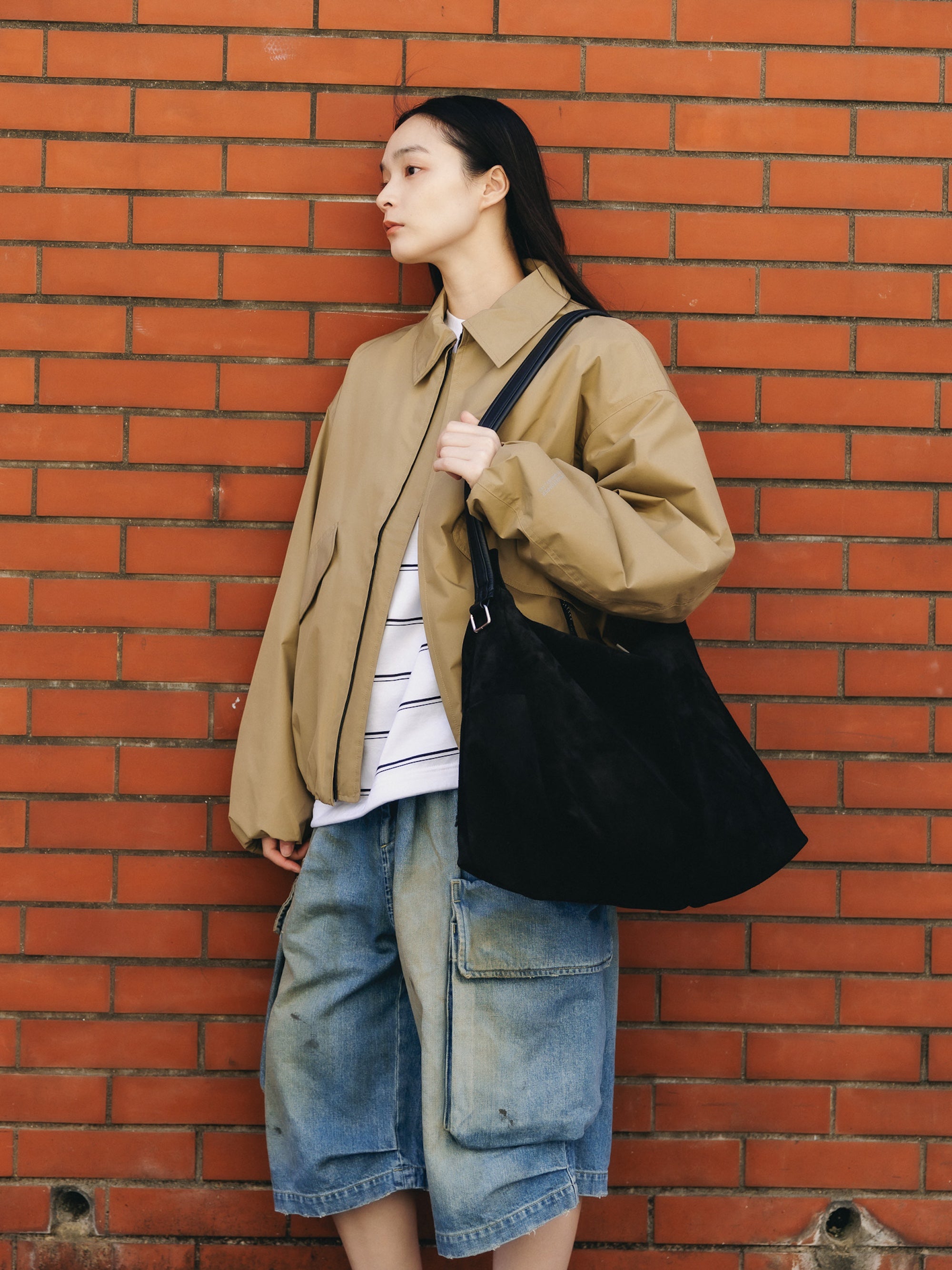 SUEDE NOMAD BAG (BLACK)