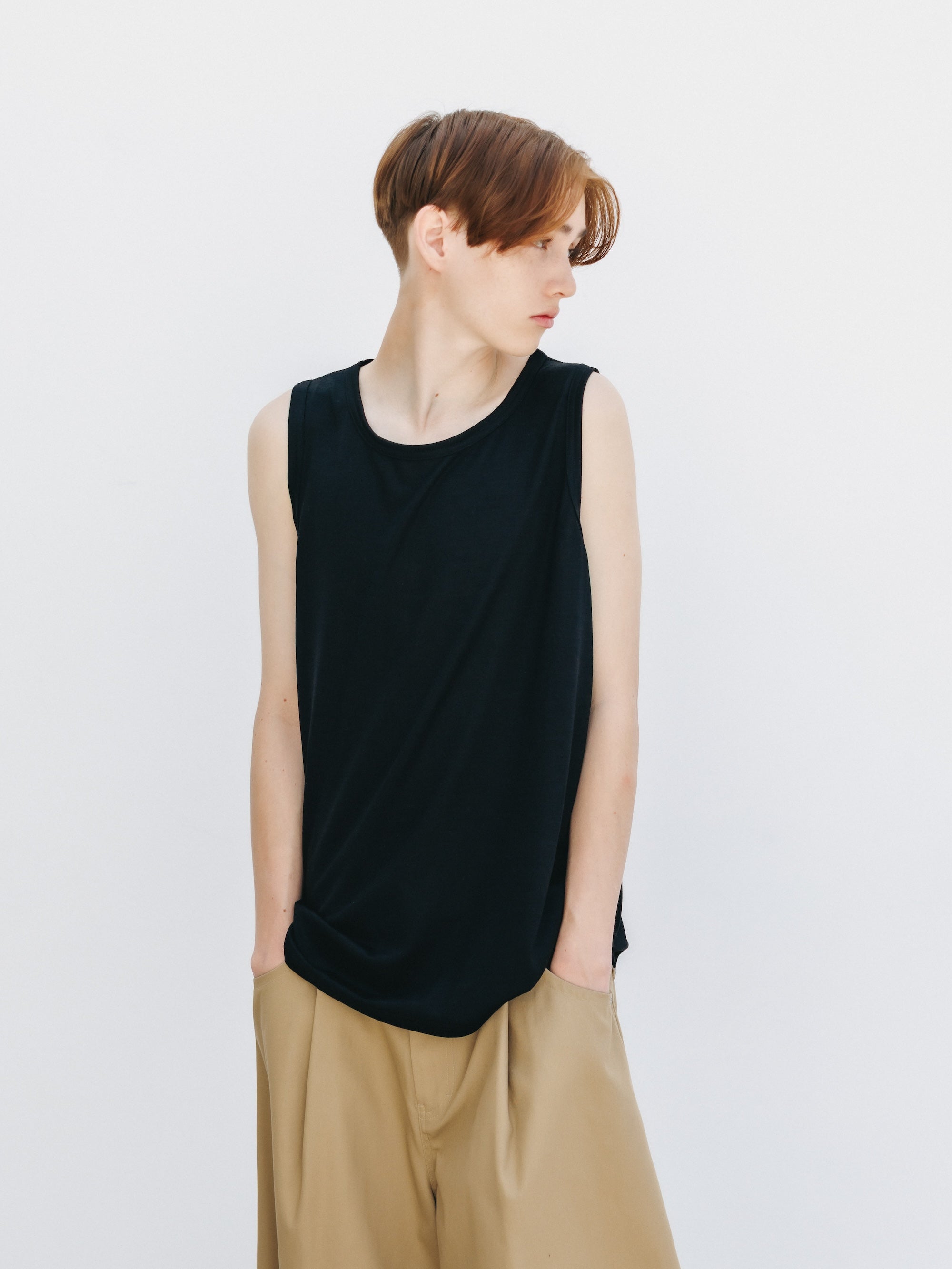 WASHABLE WOOL TANK TOP (BLACK)