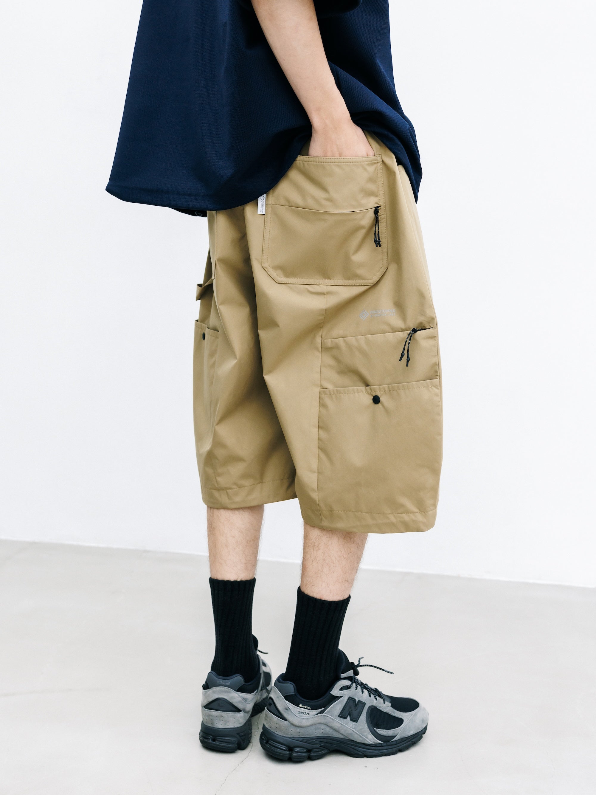 【7.25 SAT 20:00- IN STOCK】+phenix WINDSTOPPER® by GORE-TEX LABS CITY MASSIVE UTILITY HALF PANTS (CAMEL BEIGE)