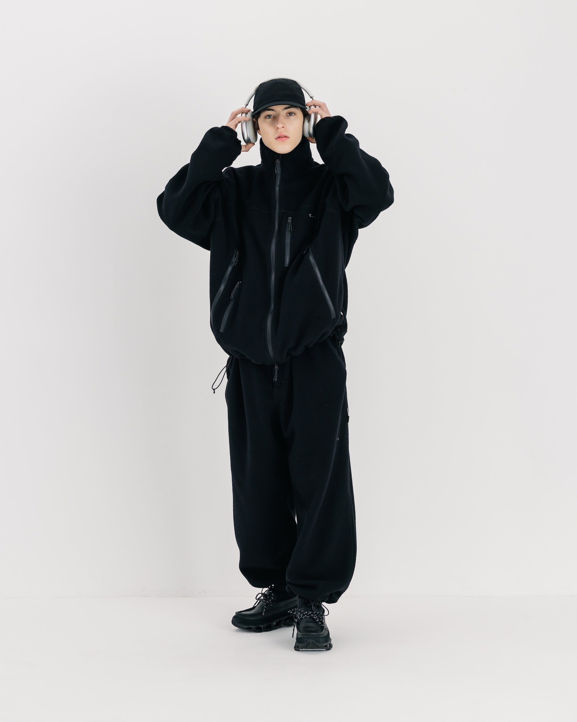 【2.22 SAT 20:00- RE STOCK】POLARTEC® FLEECE CITY UNIFORM SETUP