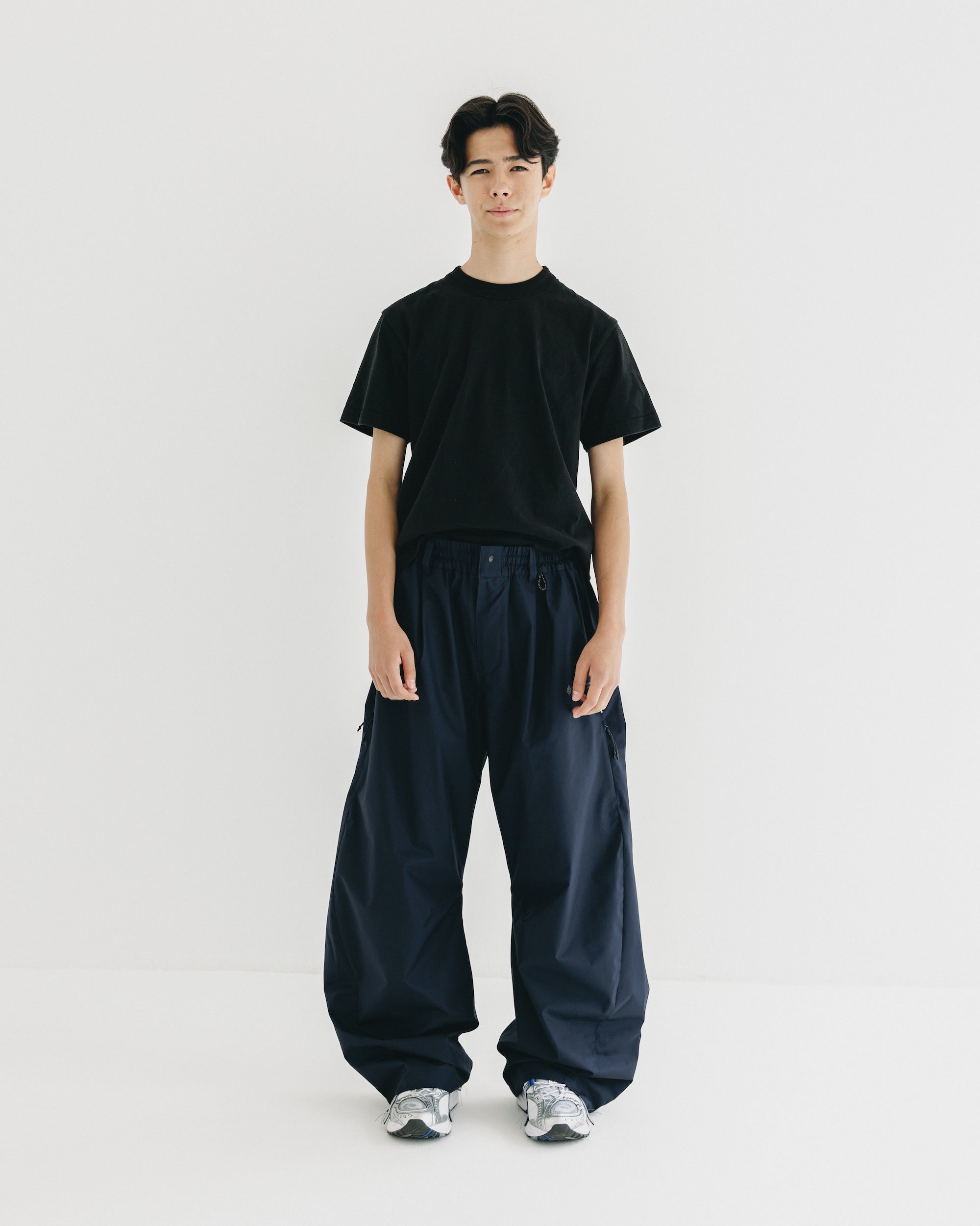 【9.10 WED 20:00- IN STOCK】+phenix WINDSTOPPER® by GORE-TEX LABS CITY BARREL LEG PANTS (NAVY)