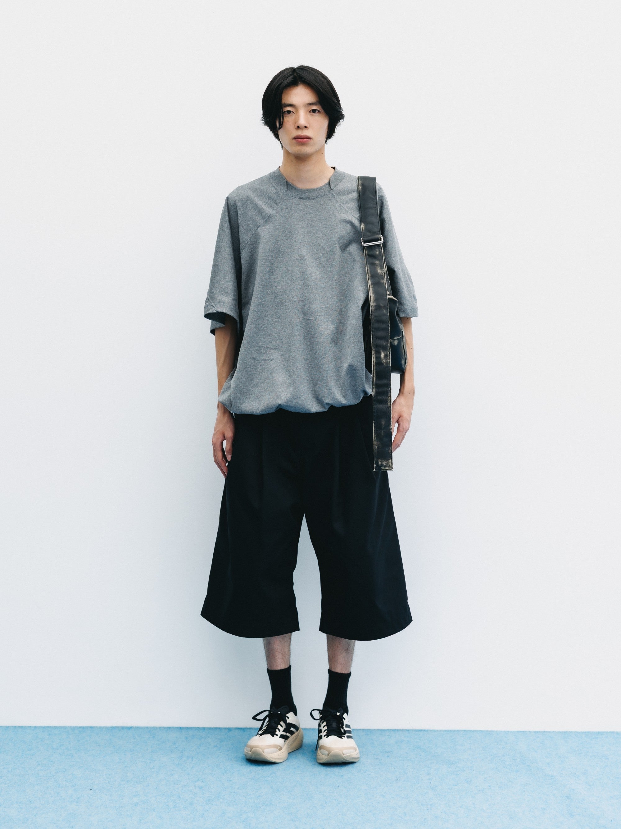 【6.6 SAT 20:00- IN STOCK】T/C GABARDINE CITY BAGGY HALF PANTS (BLACK)