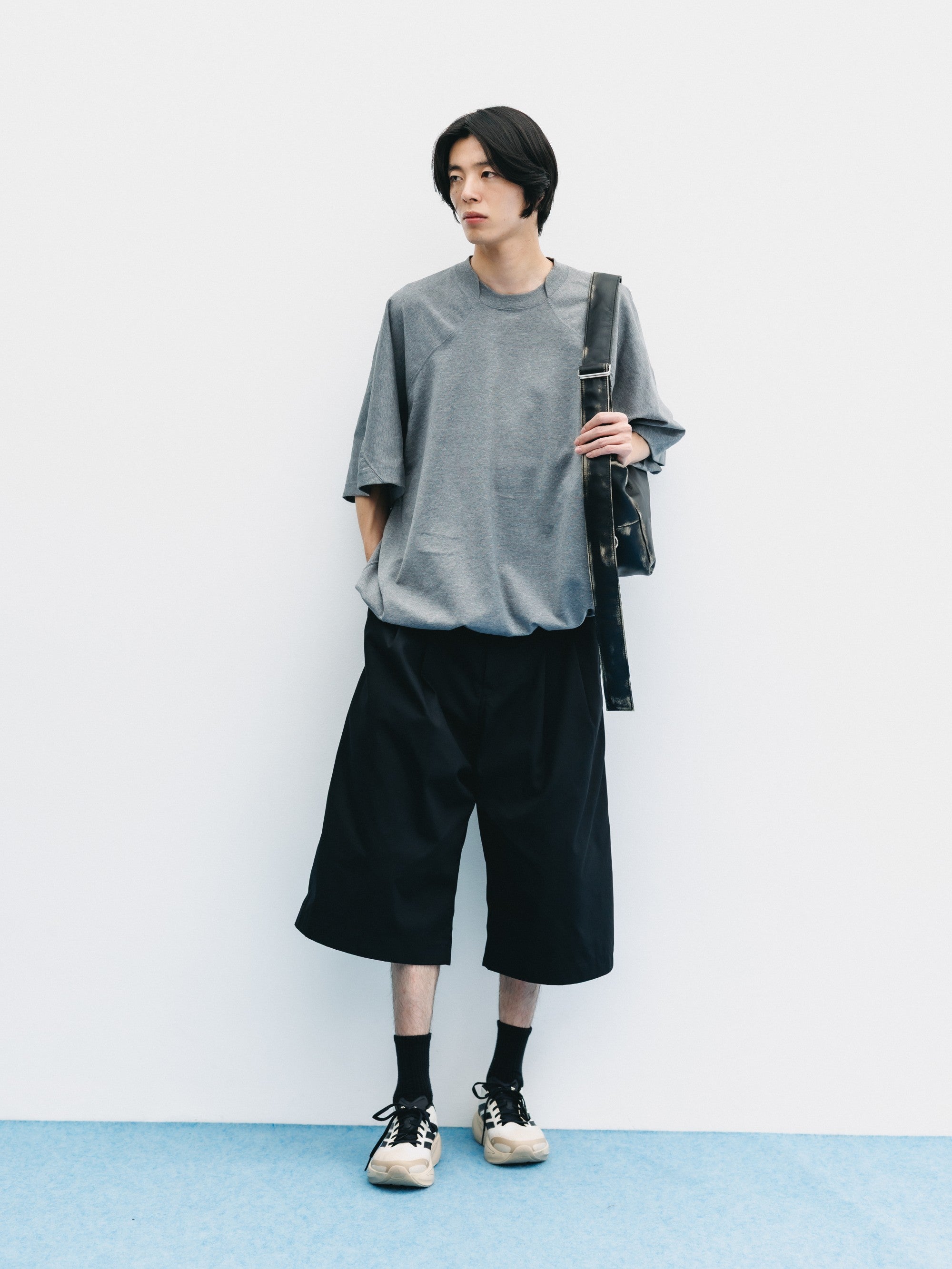 【6.6 SAT 20:00- IN STOCK】T/C GABARDINE CITY BAGGY HALF PANTS (BLACK)