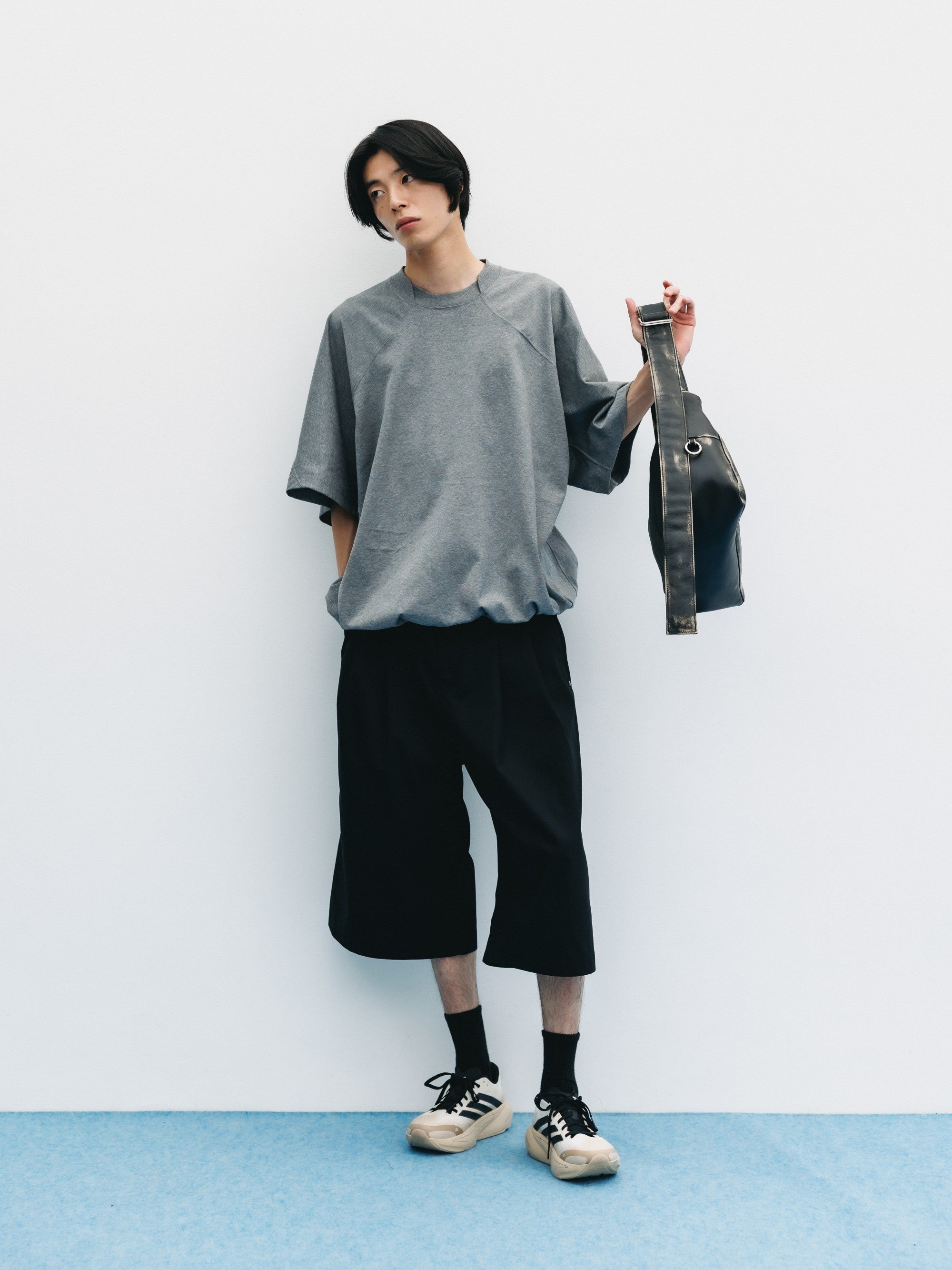 6.6 SAT 20:00- IN STOCK】T/C GABARDINE CITY BAGGY HALF PANTS (BLACK)