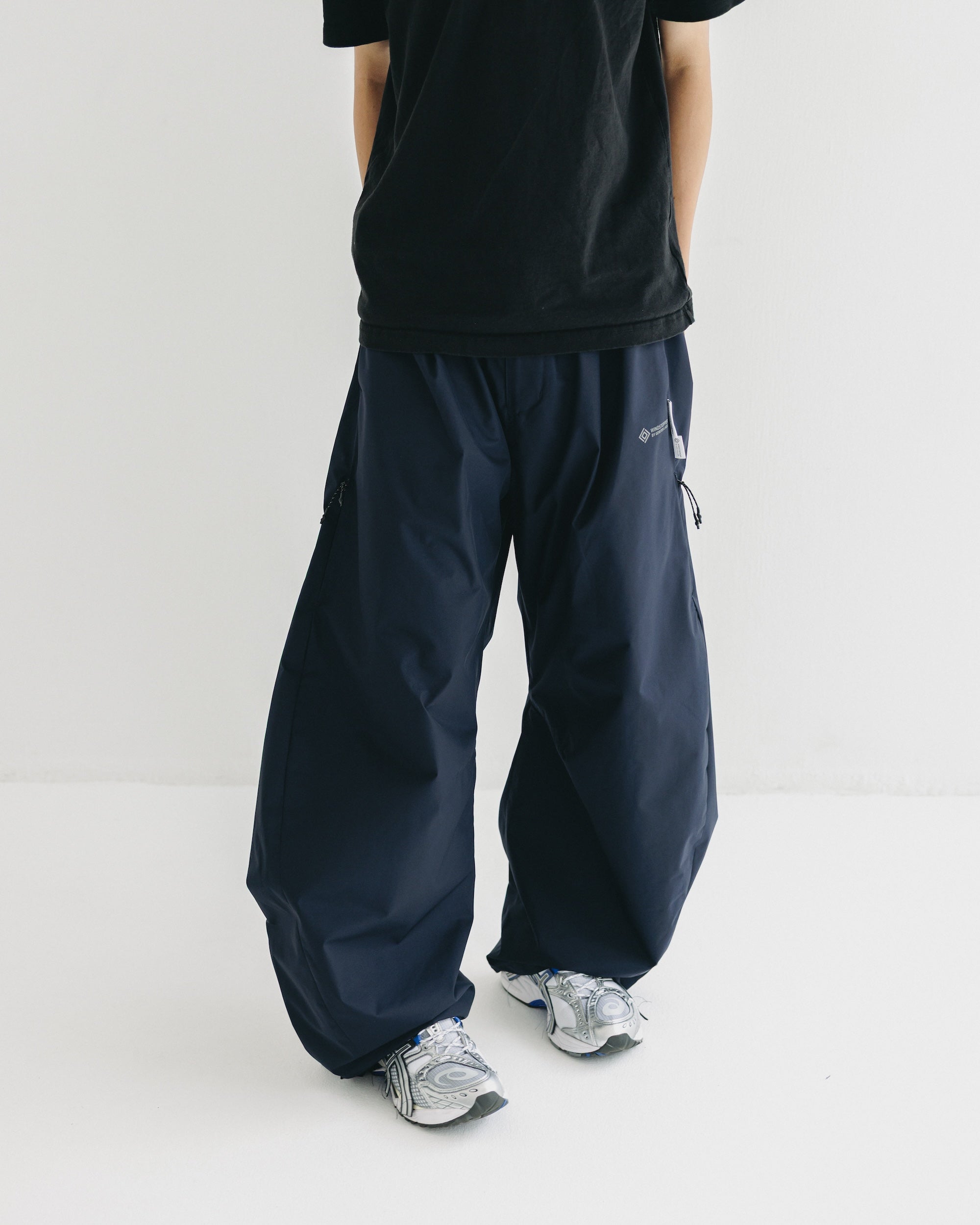【9.10 WED 20:00- IN STOCK】+phenix WINDSTOPPER® by GORE-TEX LABS CITY BARREL LEG PANTS (NAVY)
