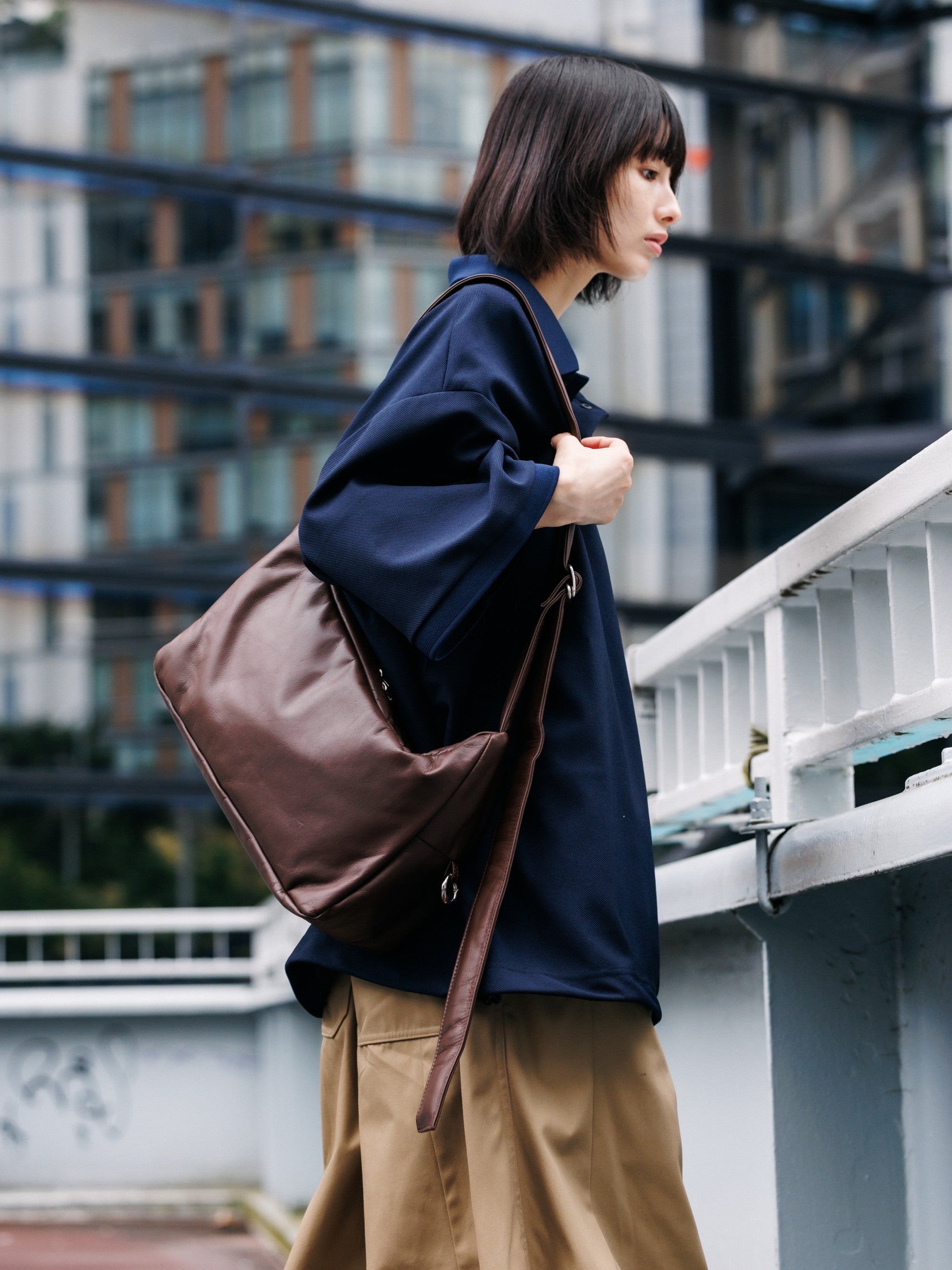 【8.5 WED 20:00- IN STOCK】LEATHER HOLIDAY BAG (BROWN)