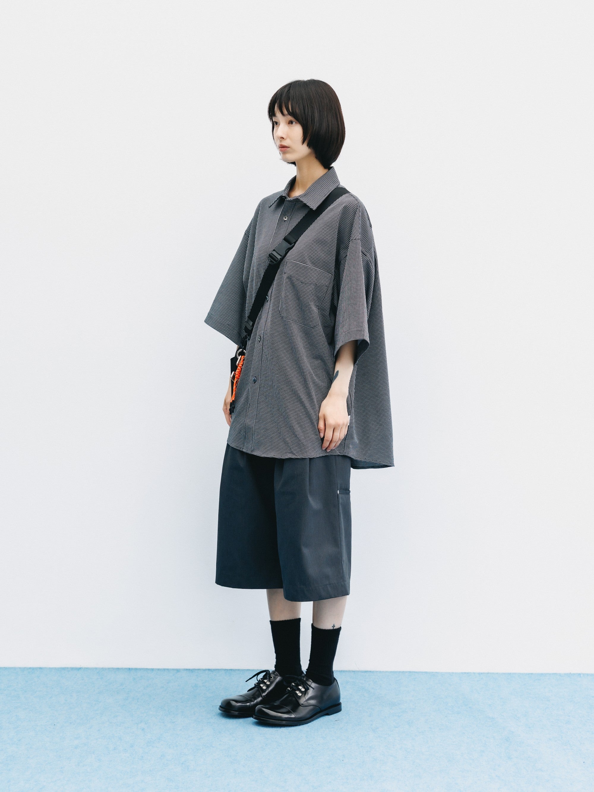 【6.6 SAT 20:00- IN STOCK】T/C GABARDINE CITY BAGGY HALF PANTS (CHARCOAL)