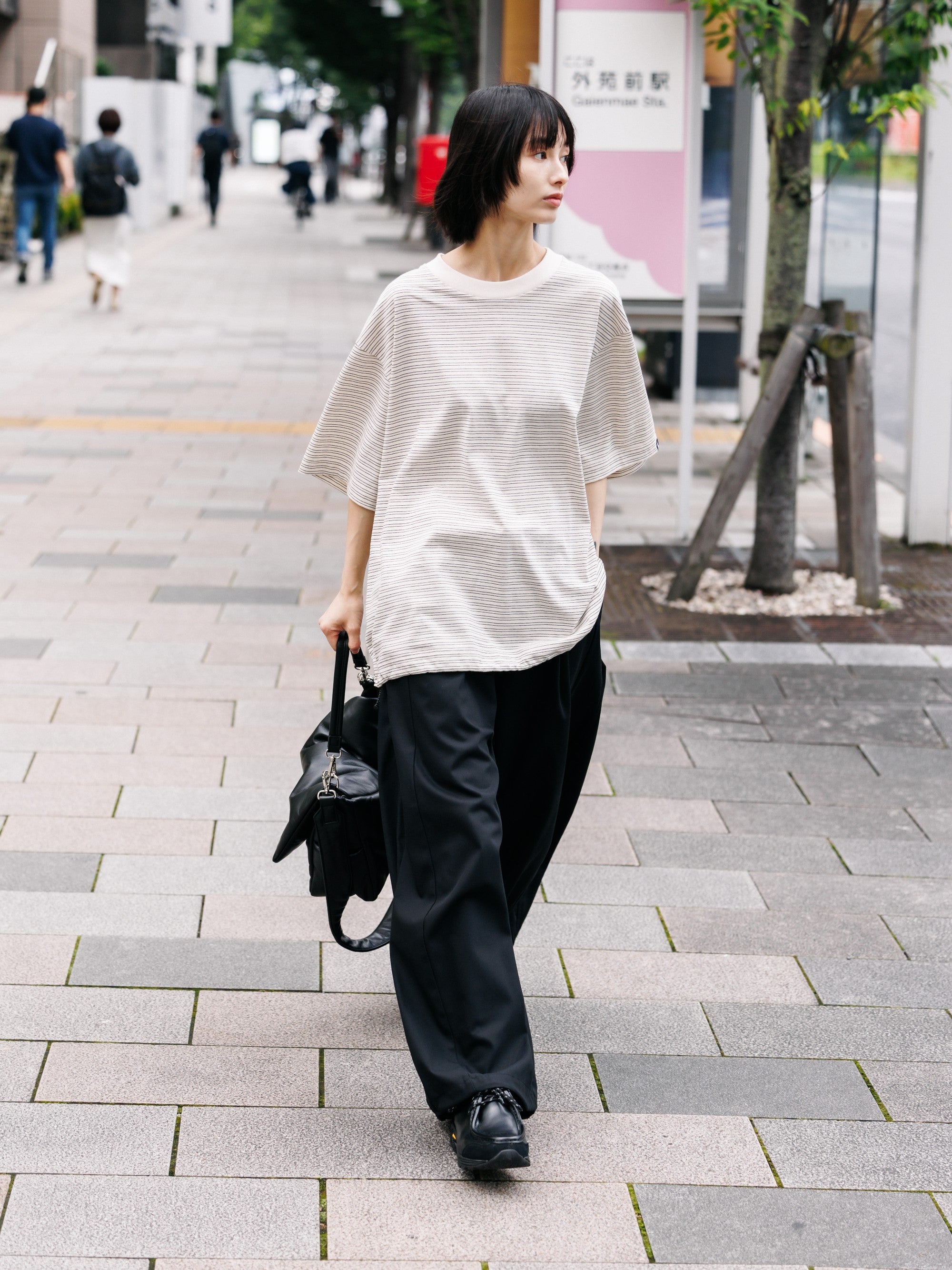 【7.18 SAT 20:00- IN STOCK】LEATHER PADDED FLAP HOLIDAY BAG