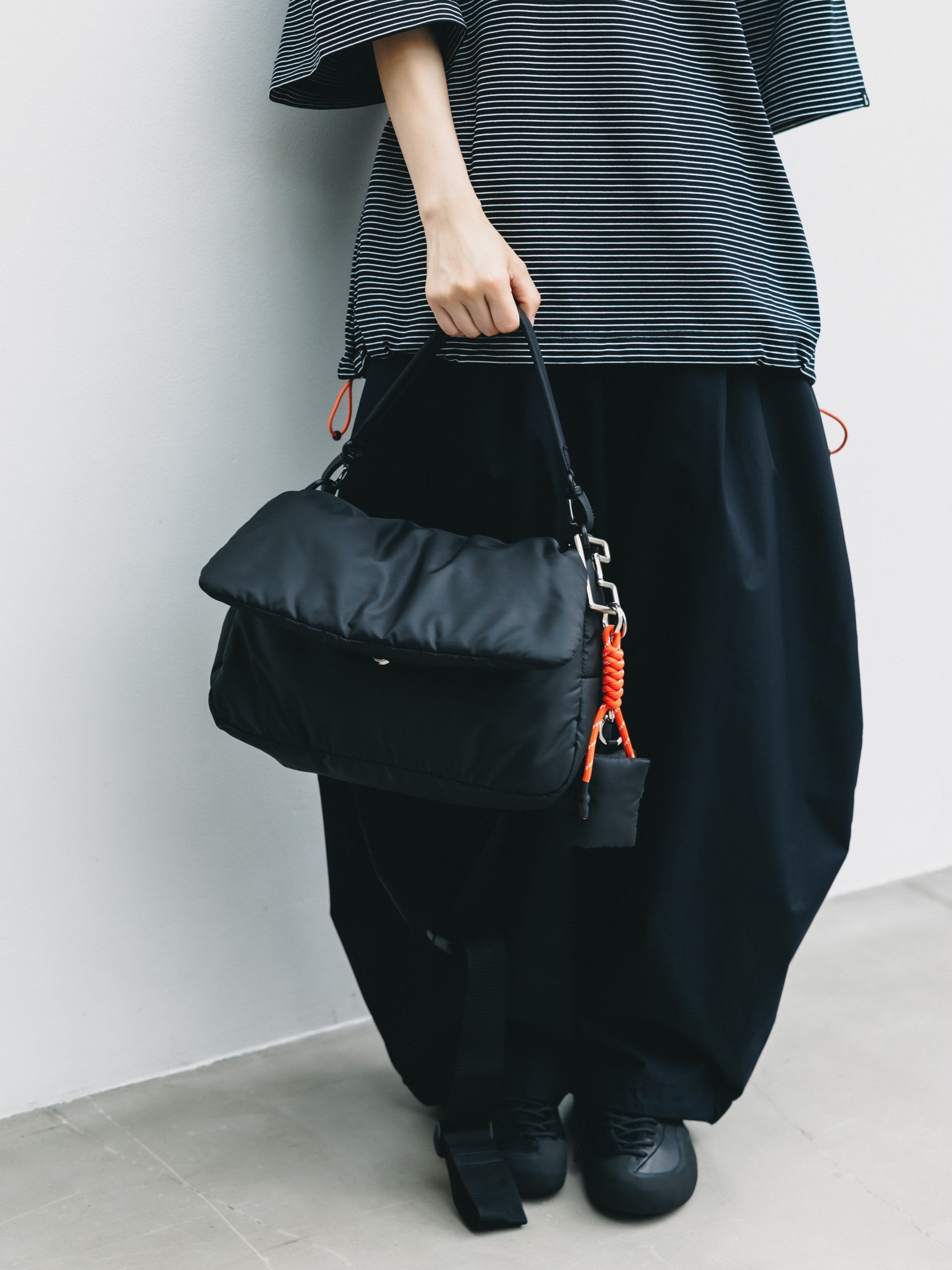 【6.24 WED 20:00- IN STOCK】PADDED FLAP HOLIDAY BAG(BLACK)