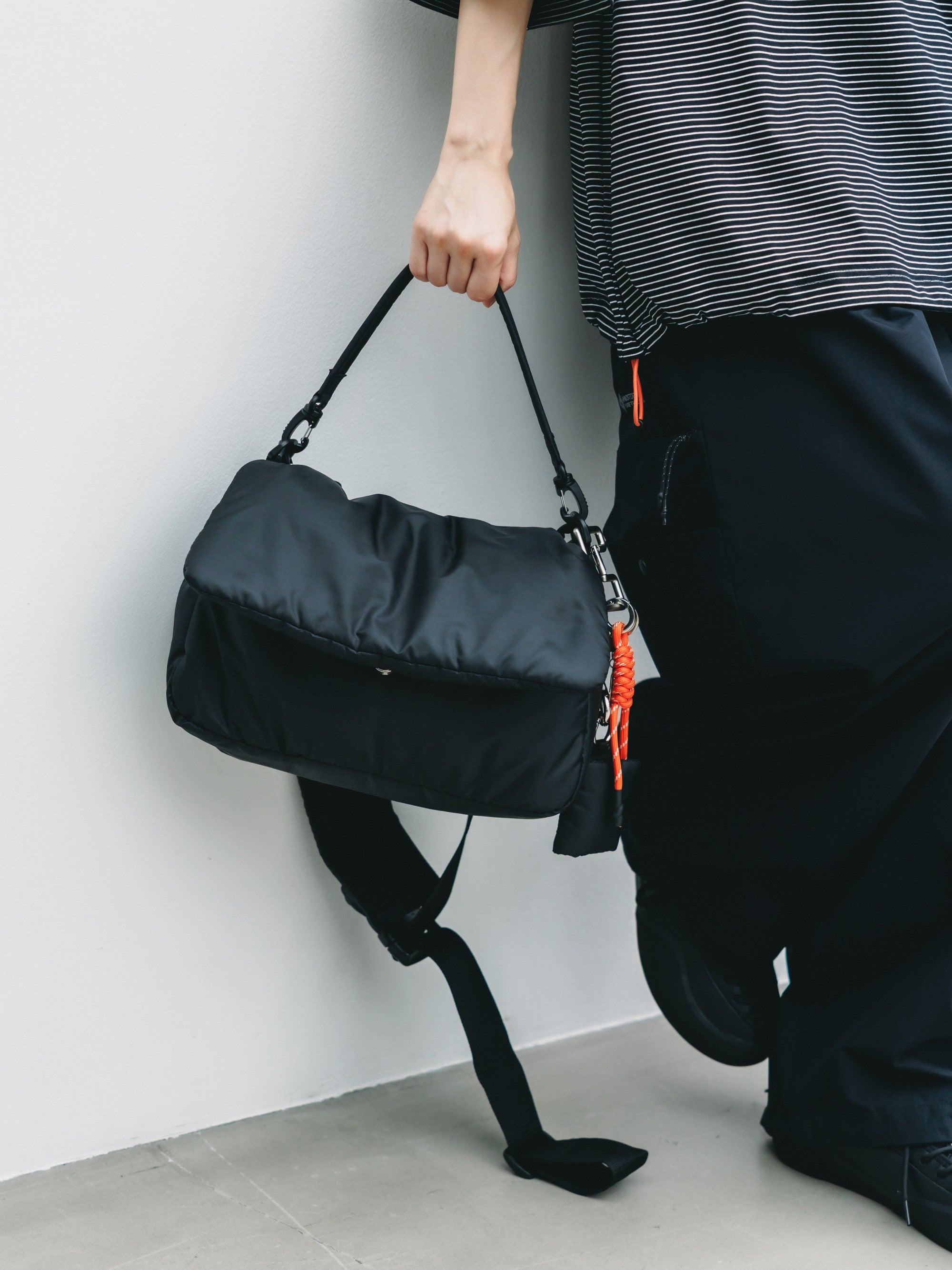 【6.24 WED 20:00- IN STOCK】PADDED FLAP HOLIDAY BAG(BLACK)