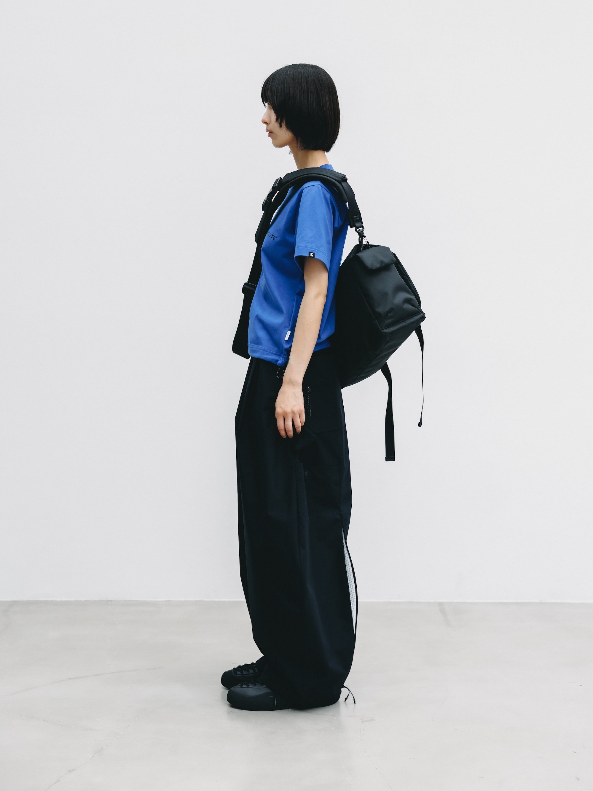 【6.13 SAT 20:00- IN STOCK】JOURNEY CROSS MESSENGER BAG (BLACK)