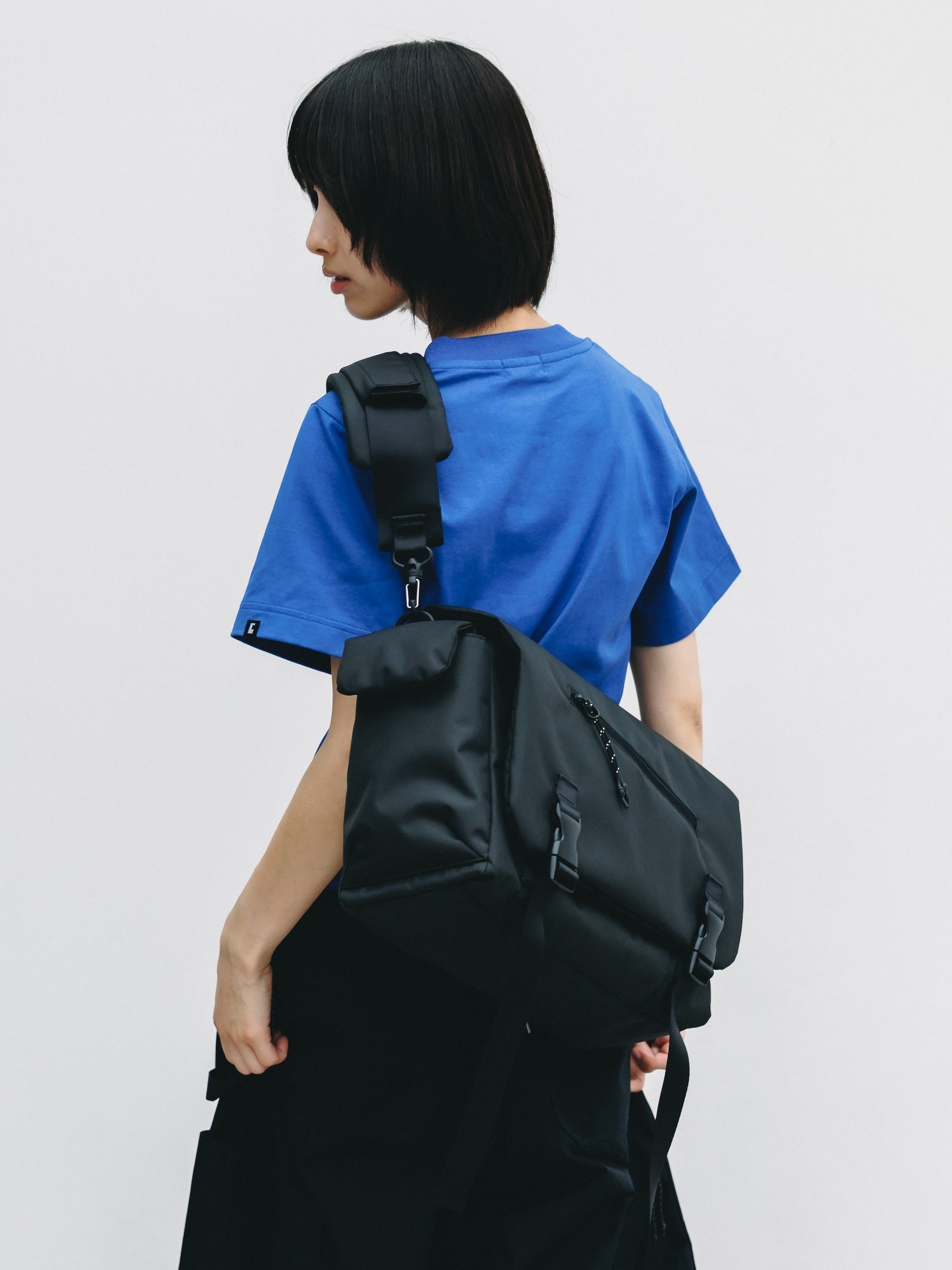【6.13 SAT 20:00- IN STOCK】JOURNEY CROSS MESSENGER BAG (BLACK)