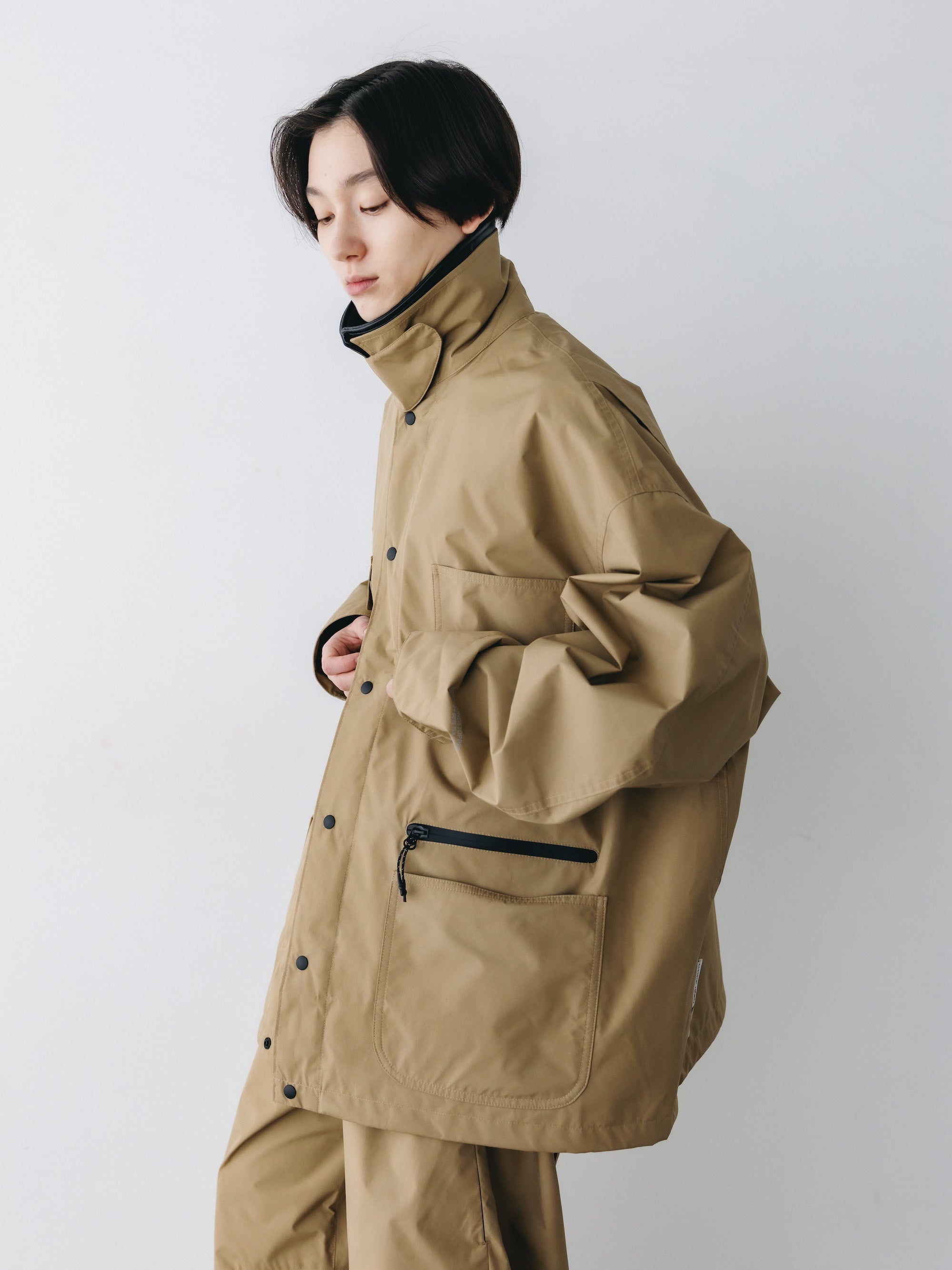 ベージュアウター phenix WINDSTOPPER® by GORE-TEX LABS CITY STORAGE COVERALL JACKET (CA