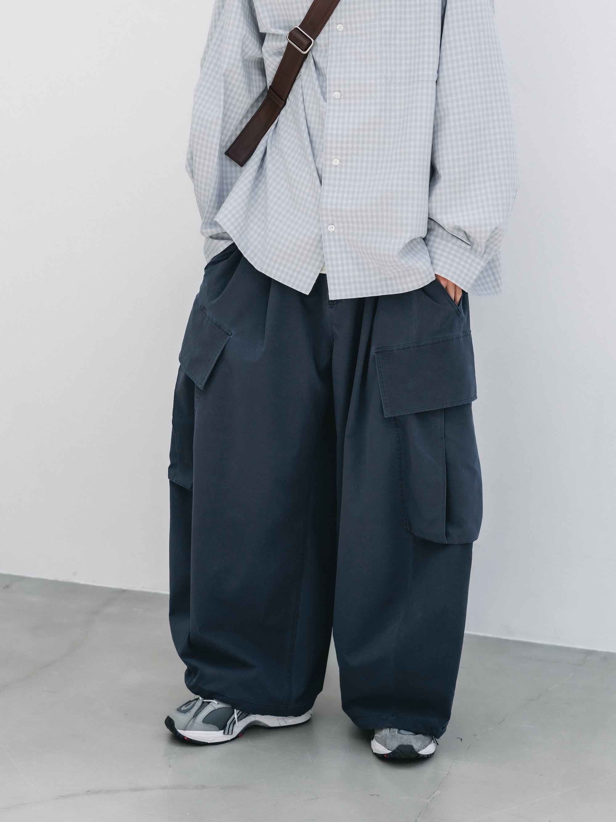 【5.20 WED 20:00- IN STOCK】VINTAGE EFFECT COOLDOTS® CITY MEGA POCKET BALLOON CARGO PANTS(NAVY)