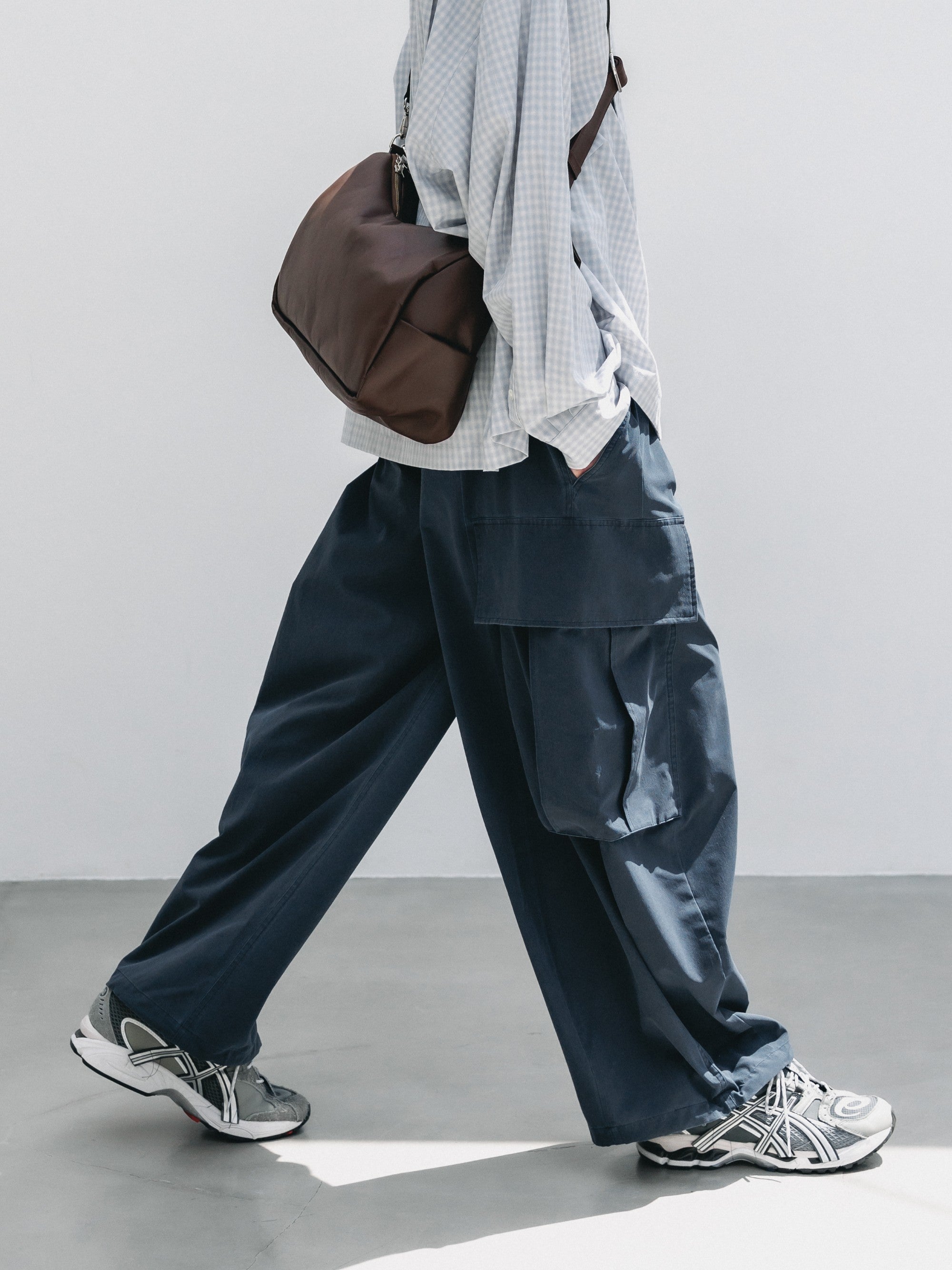 【7.29 WED 20:00- IN STOCK】LEATHER DAYOFF BAG (BROWN)