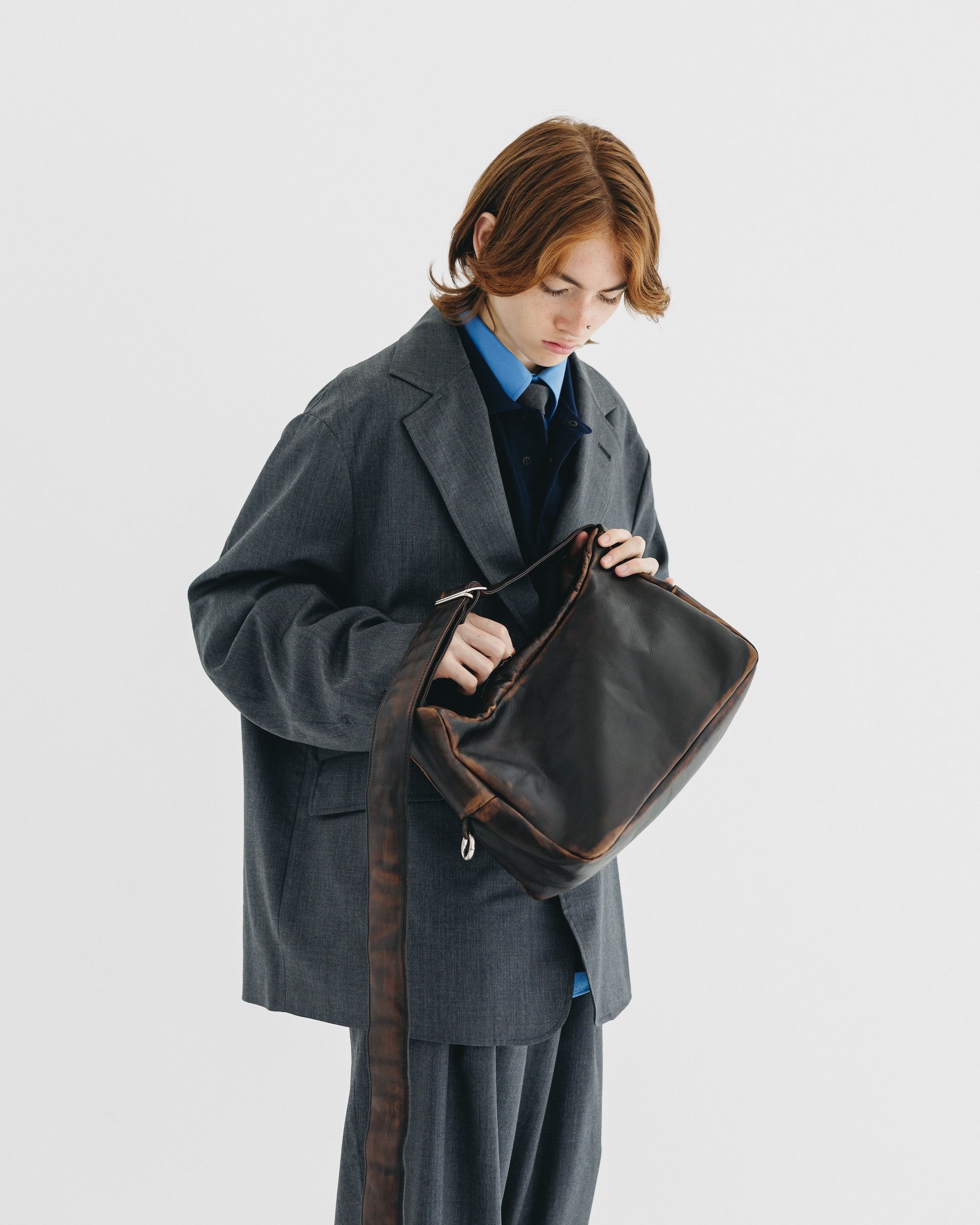 【10.4 SAT 20:00- IN STOCK】VINTAGE LEATHER HOLIDAY BAG (BROWN)