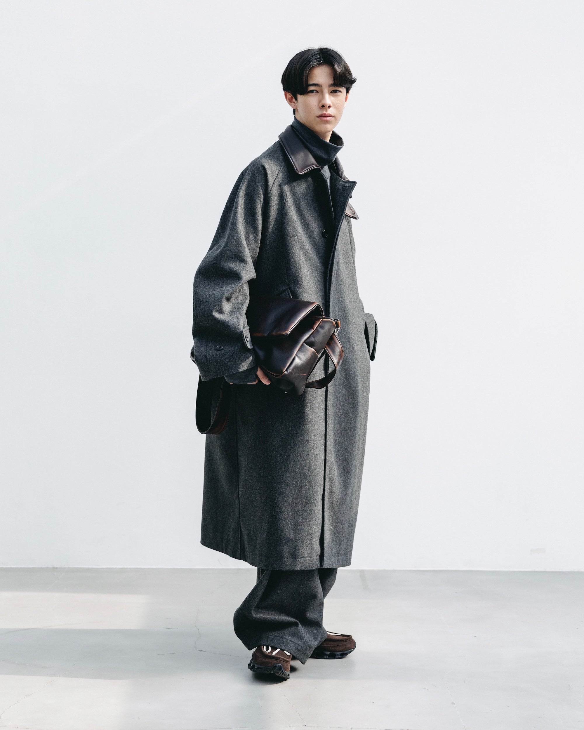 【12.10 WED 20:00- IN STOCK】LEATHER COLLAR WOOL MELTON BALMACAAN COAT (GRAY)