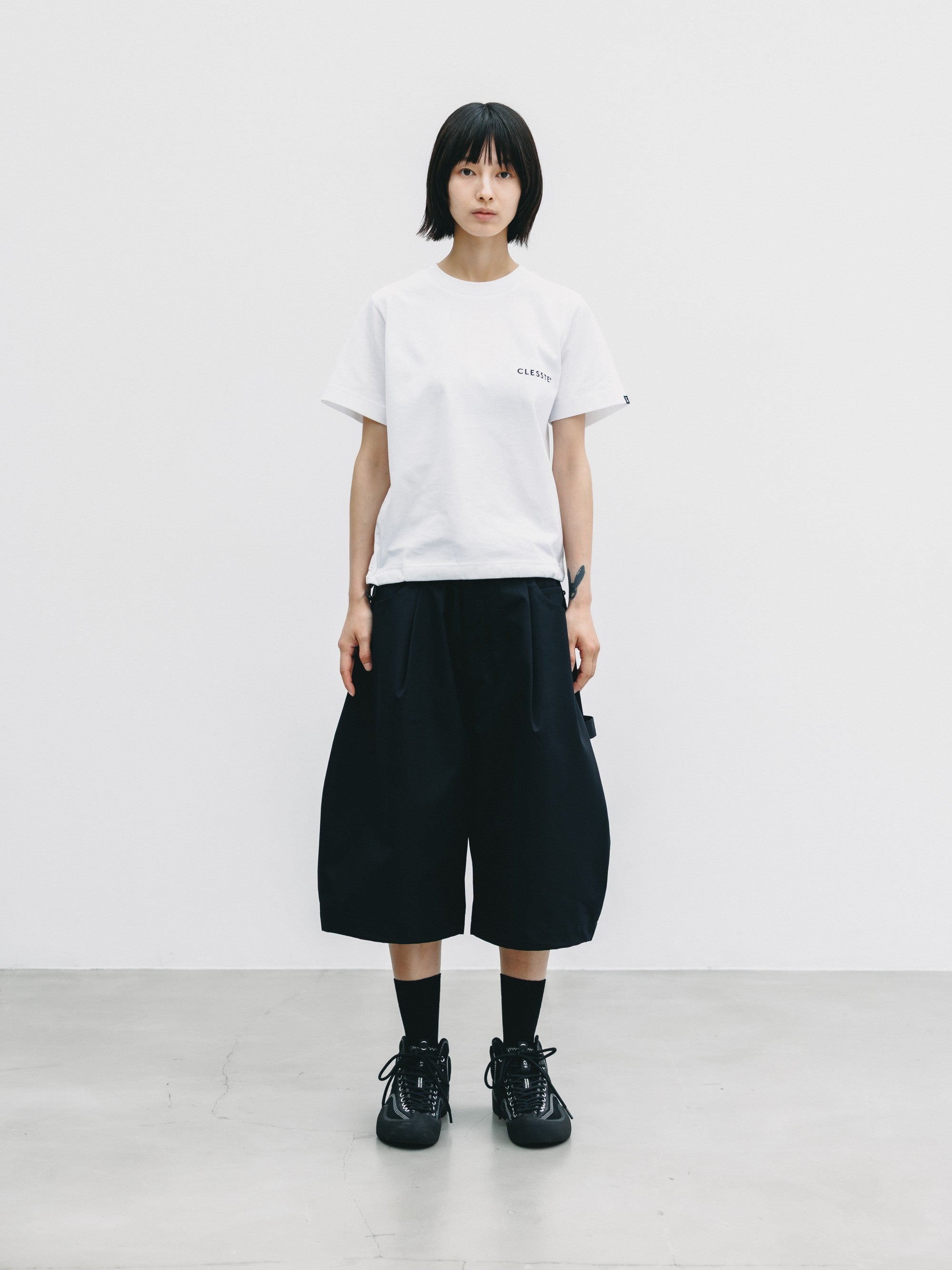 【7.8 WED 20:00- IN STOCK】+PHENIX WINDSTOPPER® BY GORE-TEX LABS TWILL CITY MASSIVE UTILITY HALF PANTS (BLACK)