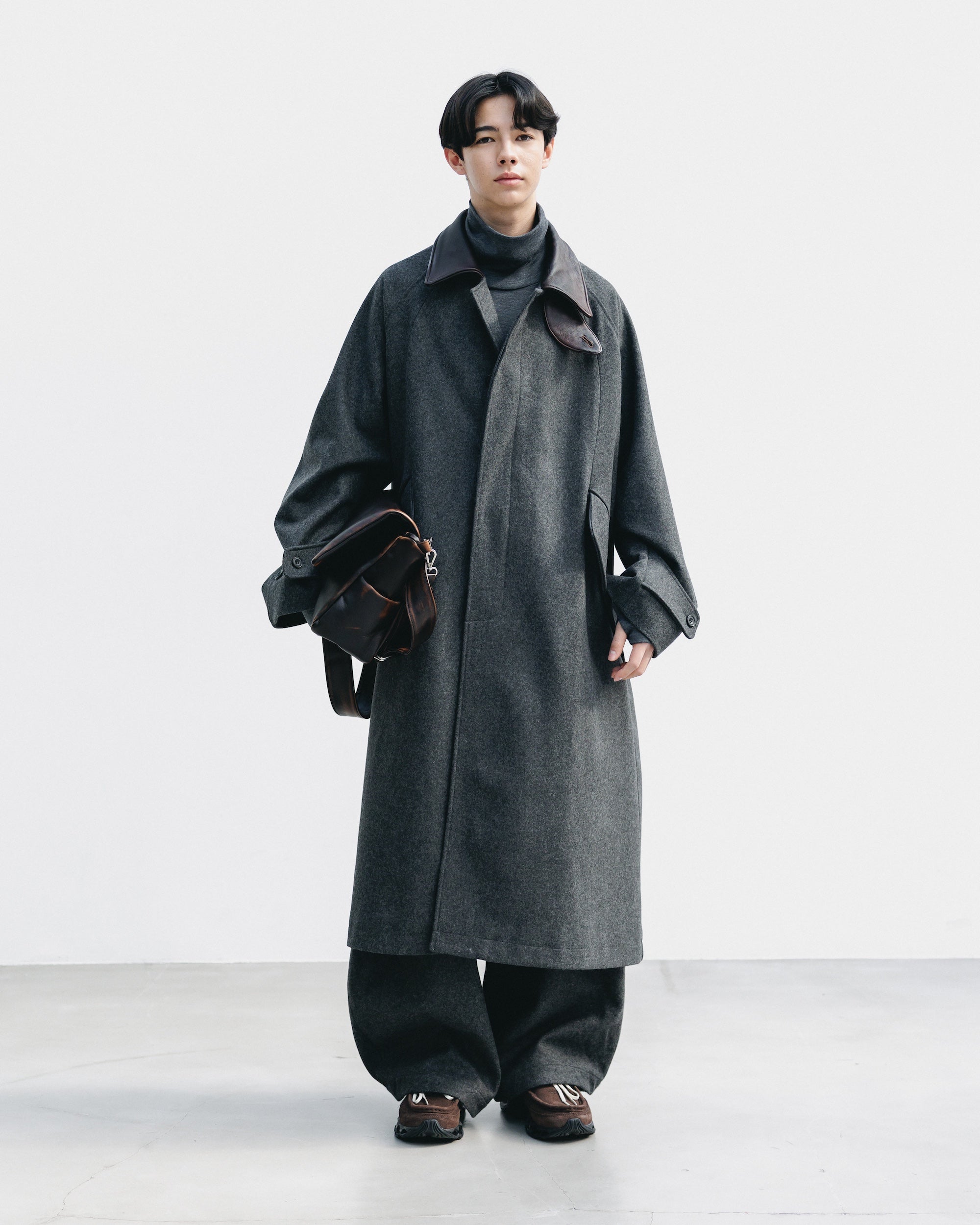 12.20 SAT 20:00- INSTOCK】LEATHER COLLAR WOOL MELTON BALMACAAN COAT (G