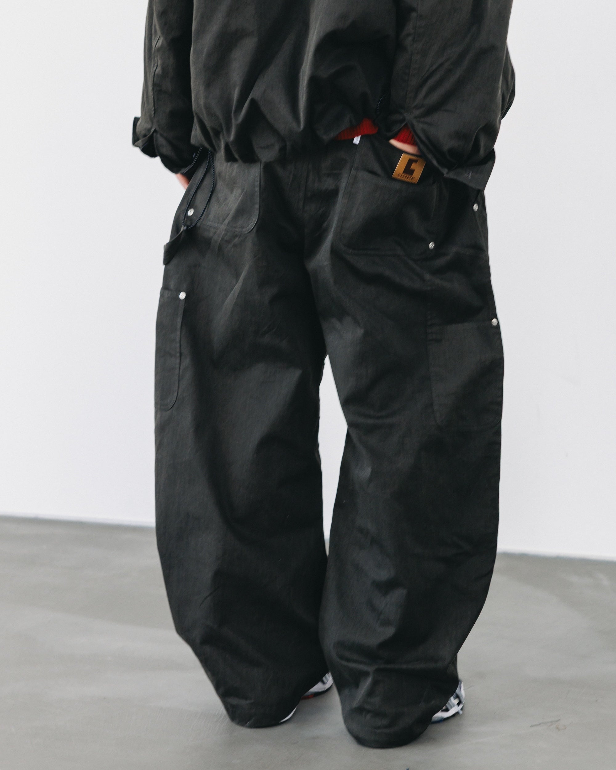 VINTAGE EFFECT DOUBLE KNEE CURVED WORKER PANTS (BLACK)