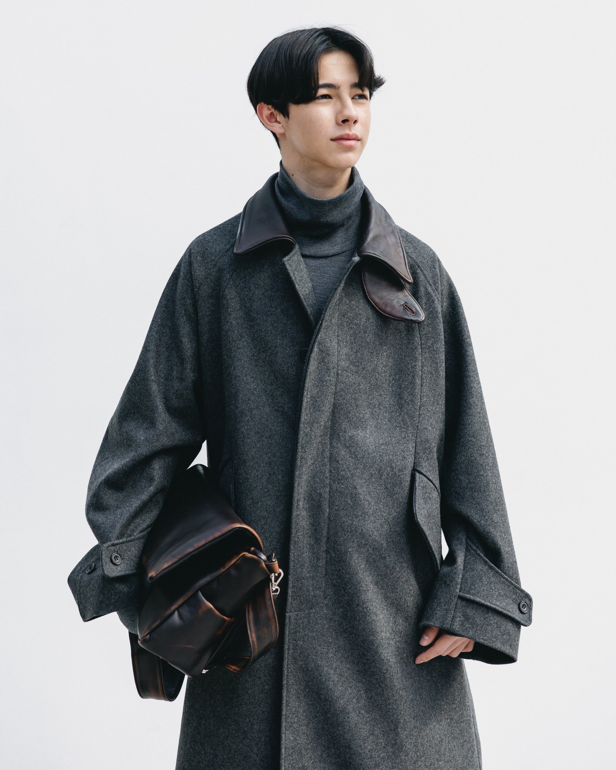 12.20 SAT 20:00- INSTOCK】LEATHER COLLAR WOOL MELTON BALMACAAN COAT (G