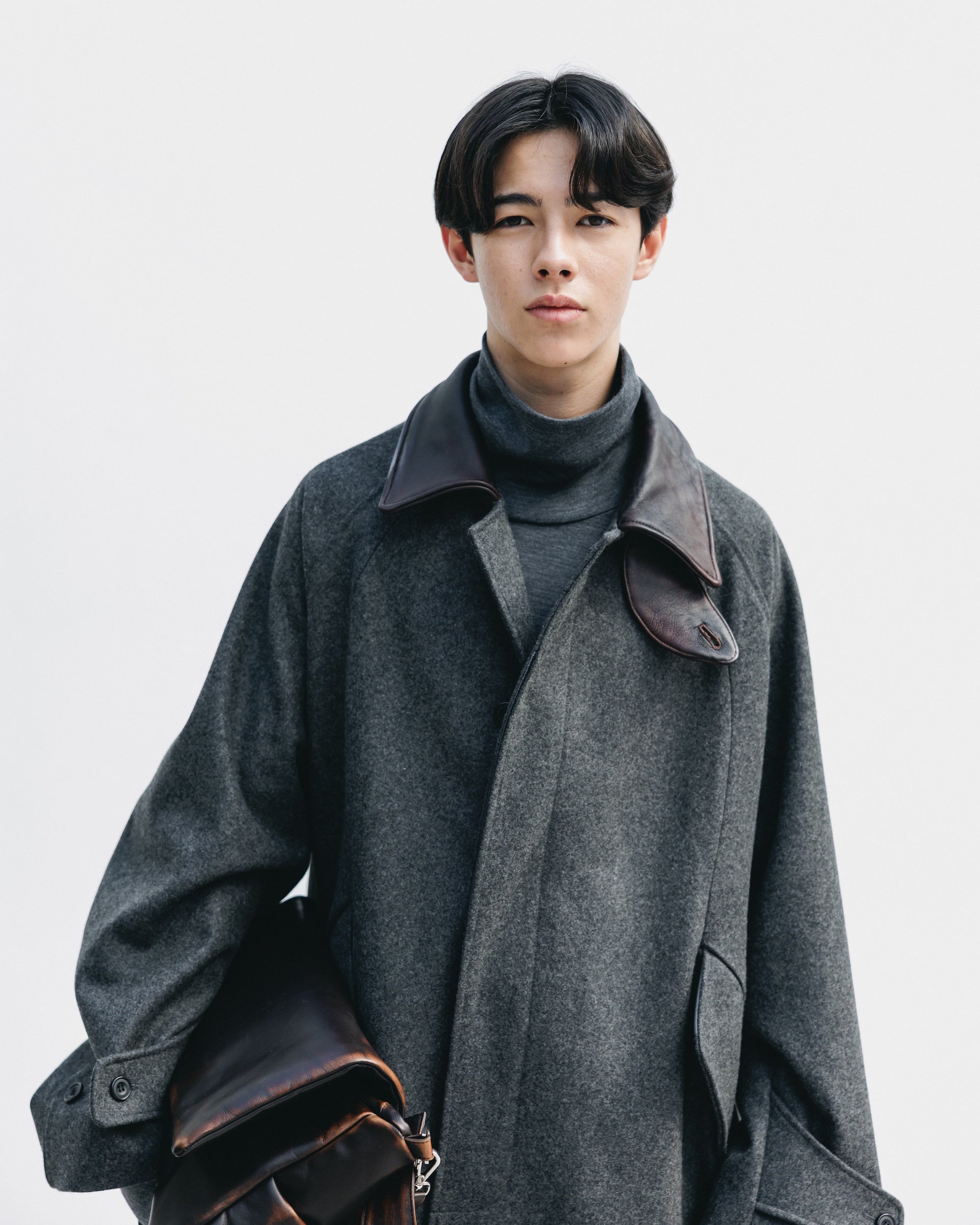 【12.10 WED 20:00- IN STOCK】LEATHER COLLAR WOOL MELTON BALMACAAN COAT (GRAY)