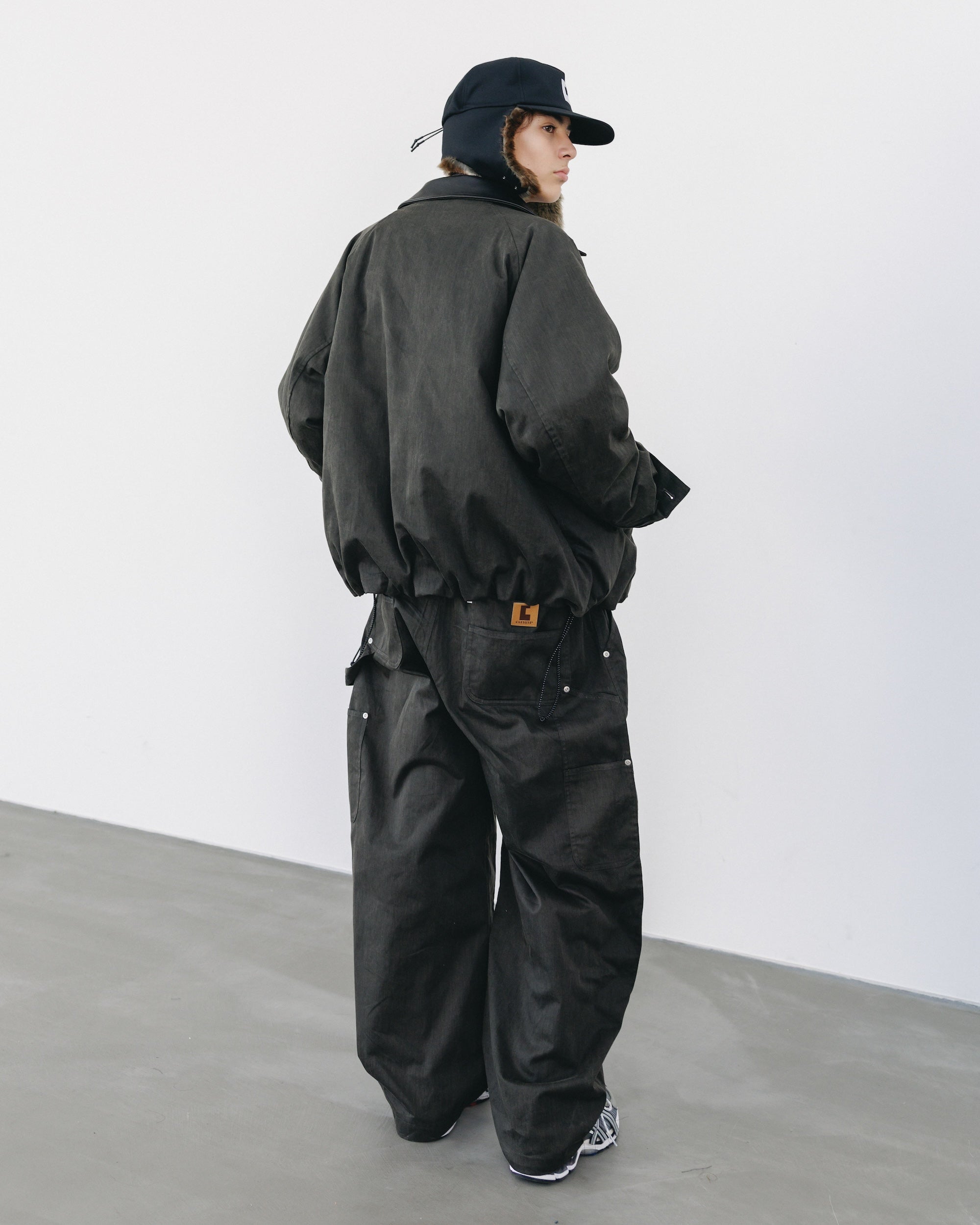 VINTAGE EFFECT DOUBLE KNEE CURVED WORKER PANTS (BLACK)