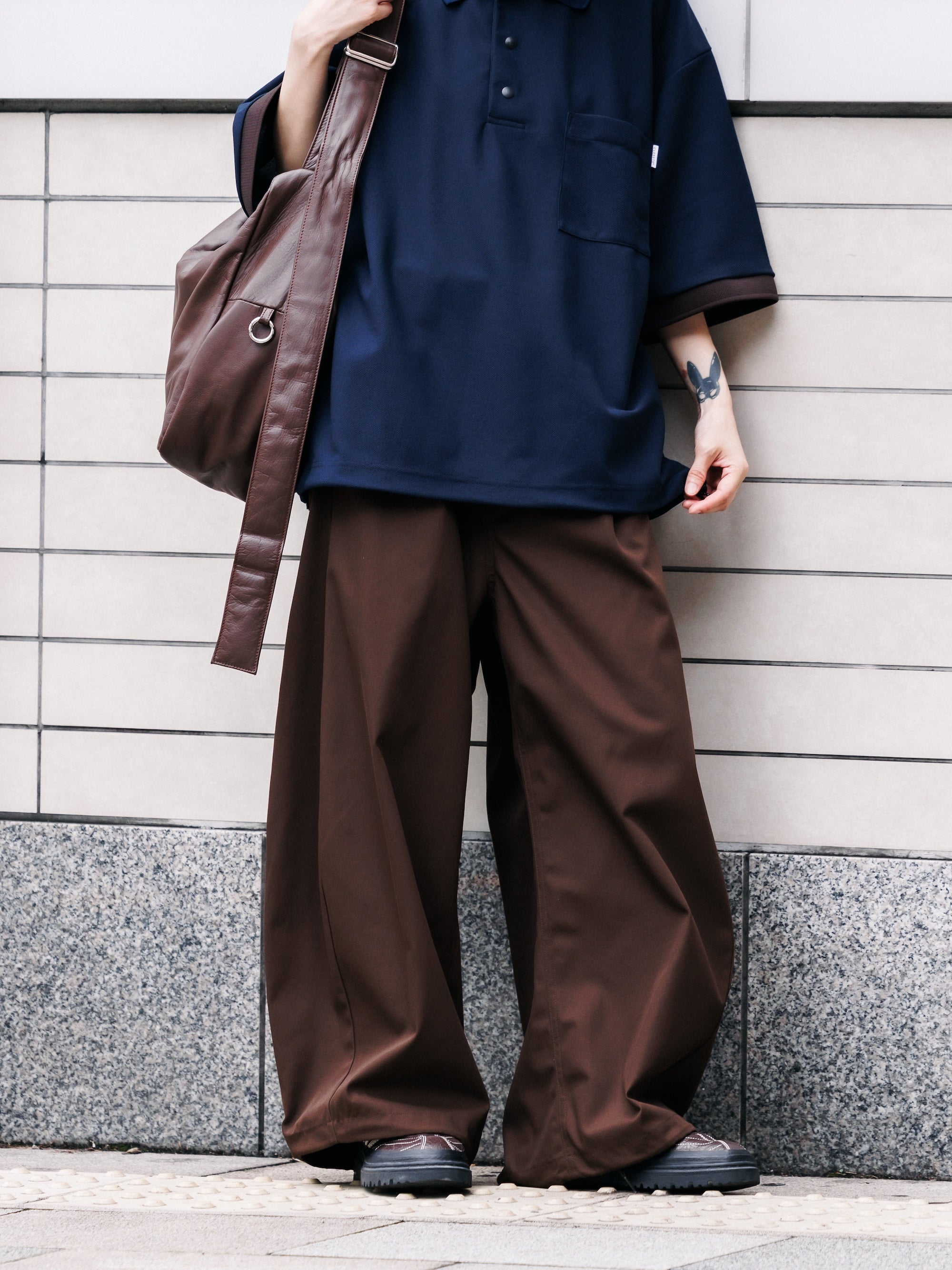 【7.11 SAT 20:00- IN STOCK】T/C GABARDINE CITY WIDE PANTS (BROWN)
