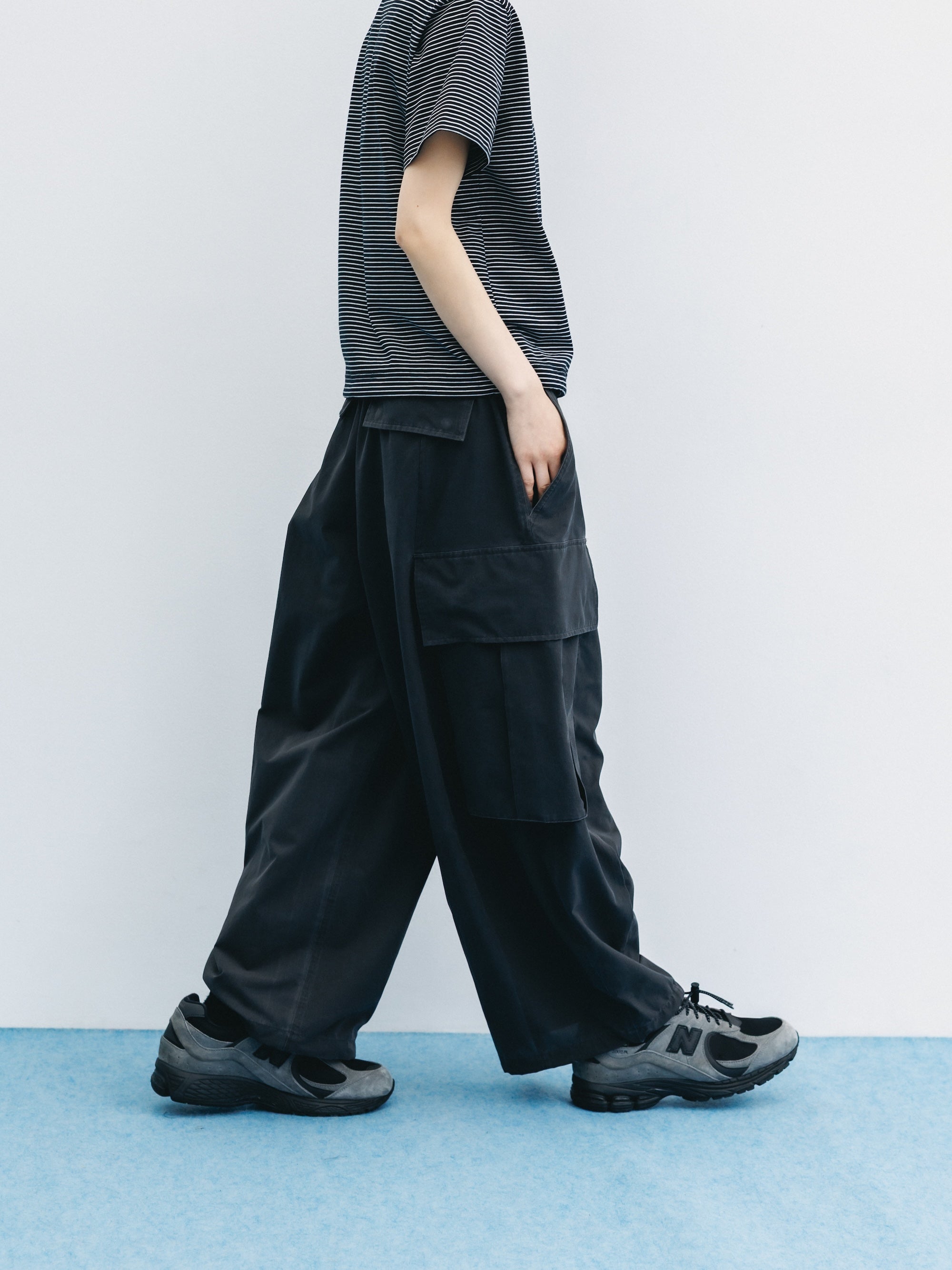 【5.20 WED 20:00- IN STOCK】VINTAGE EFFECT COOLDOTS® CITY MEGA POCKET BALLOON CARGO PANTS(BLACK)