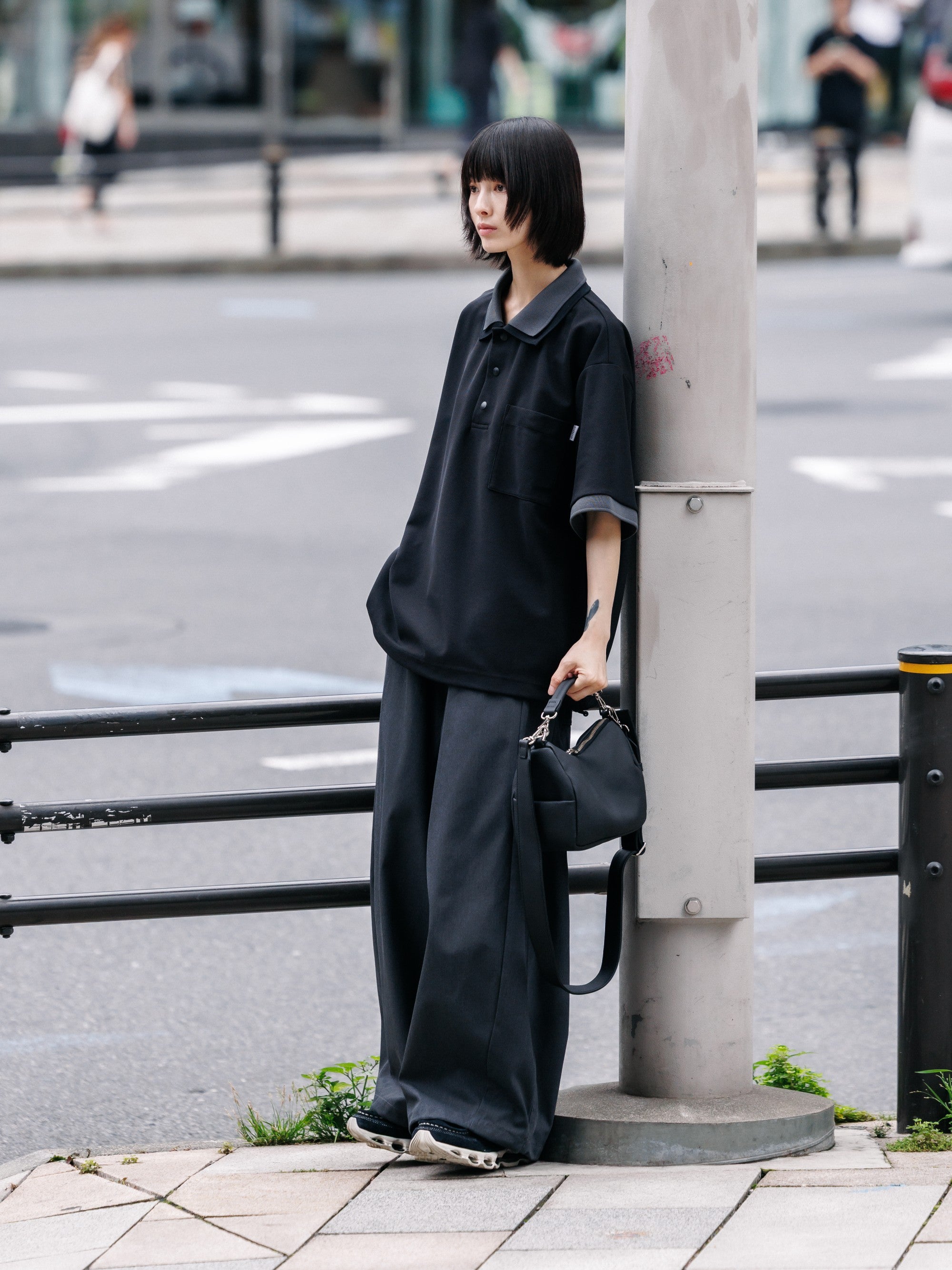 【8.15 SAT 20:00- IN STOCK】GRAIN LEATHER DAYOFF BAG MINI (BLACK)
